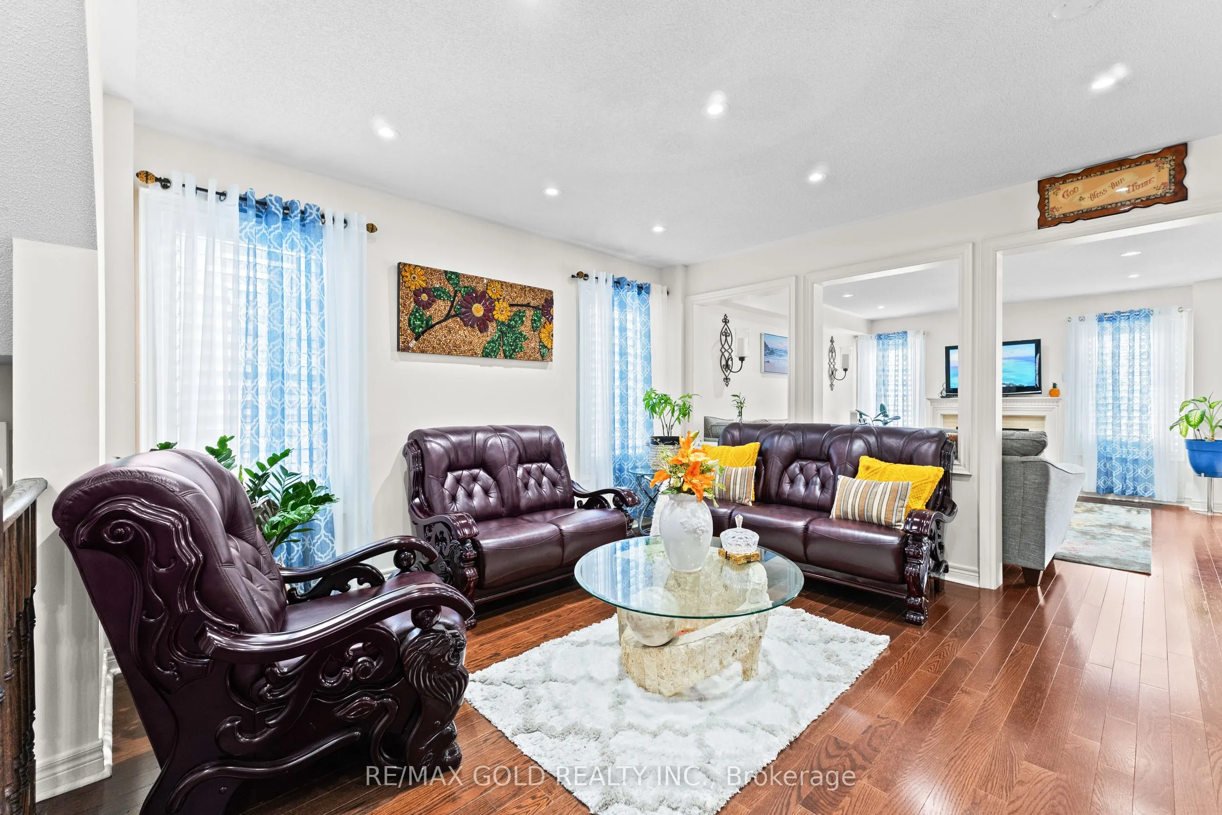 180 West Park Avenue