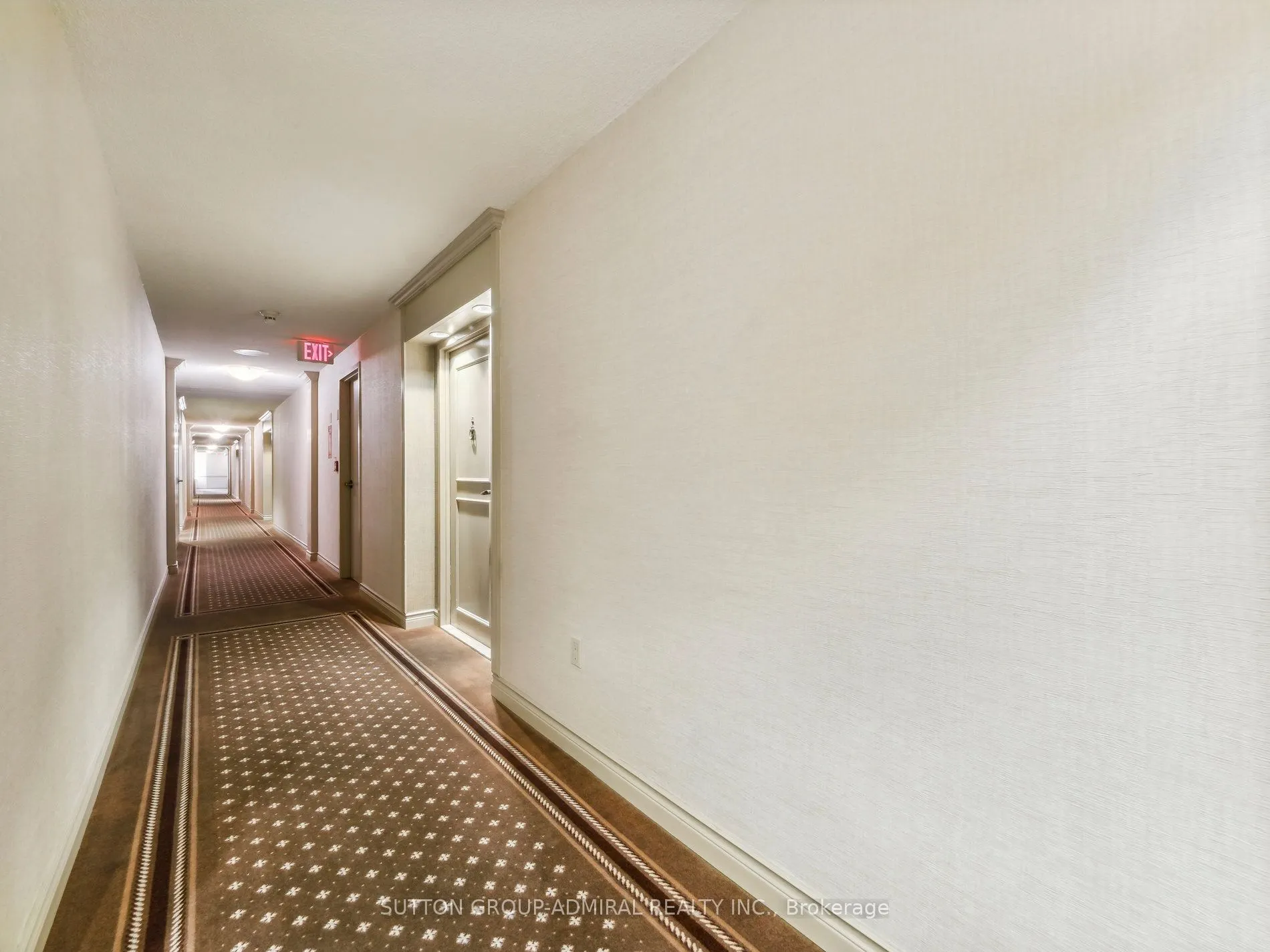 7 Townsgate Drive, #604