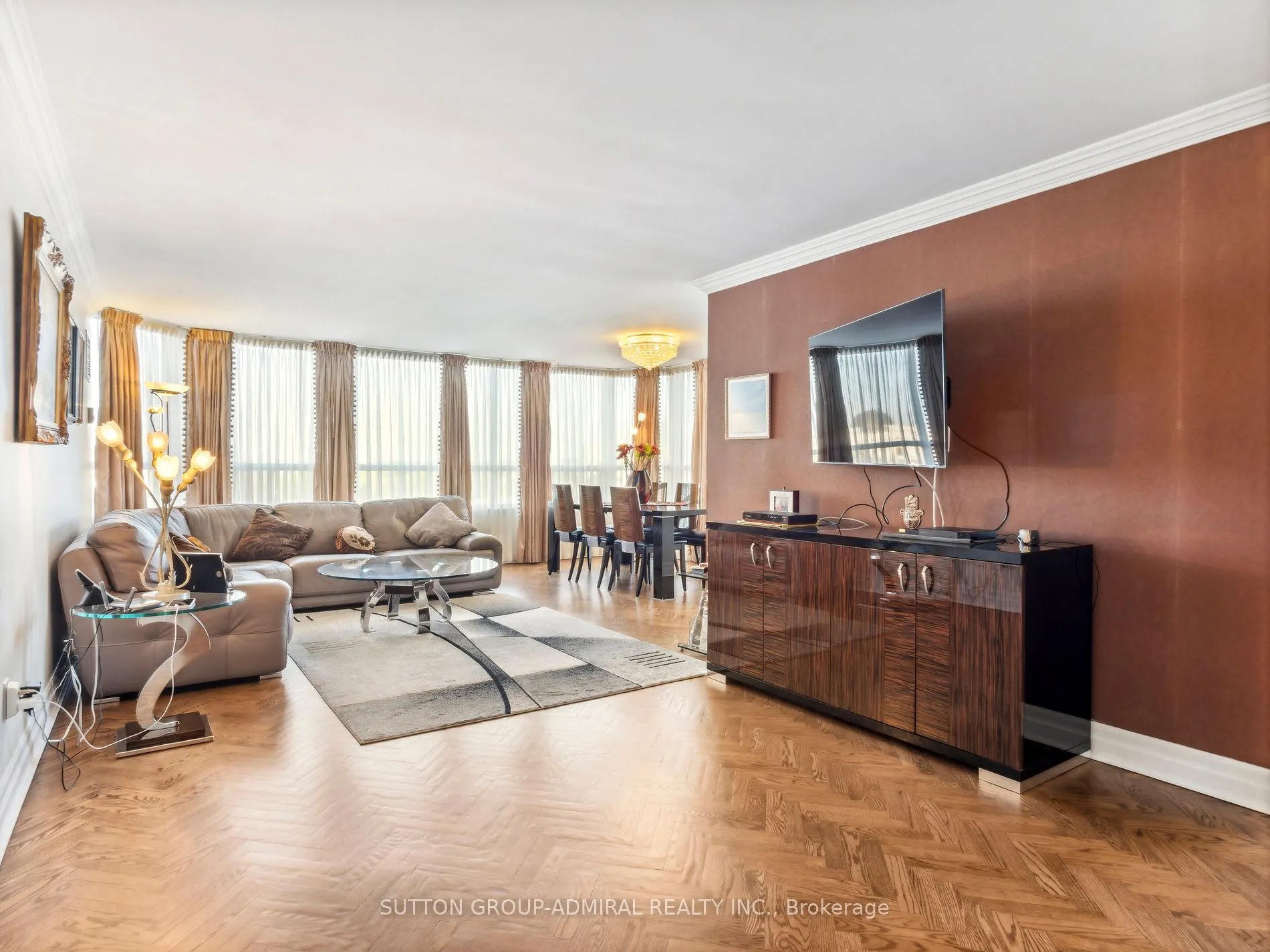 7 Townsgate Drive, #604