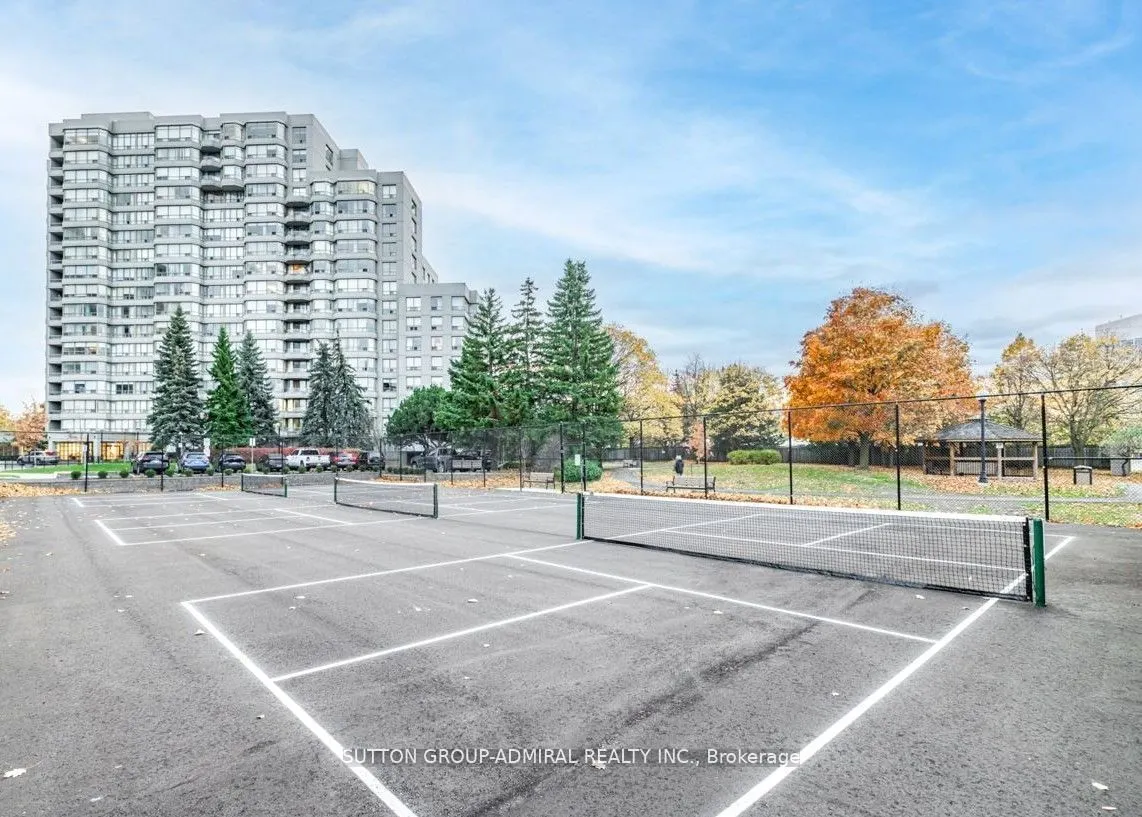7 Townsgate Drive, #604
