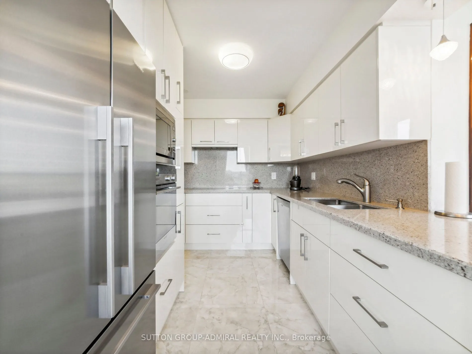 7 Townsgate Drive, #604