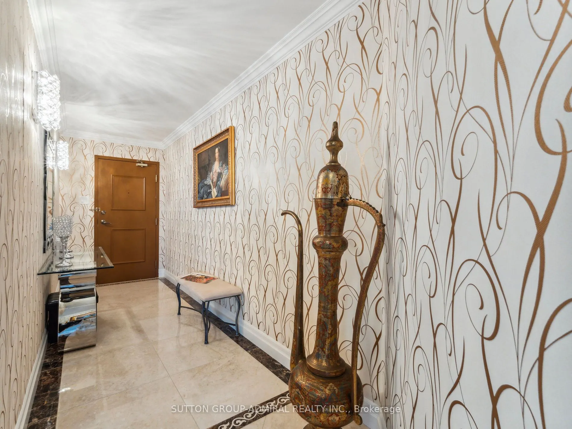 7 Townsgate Drive, #604