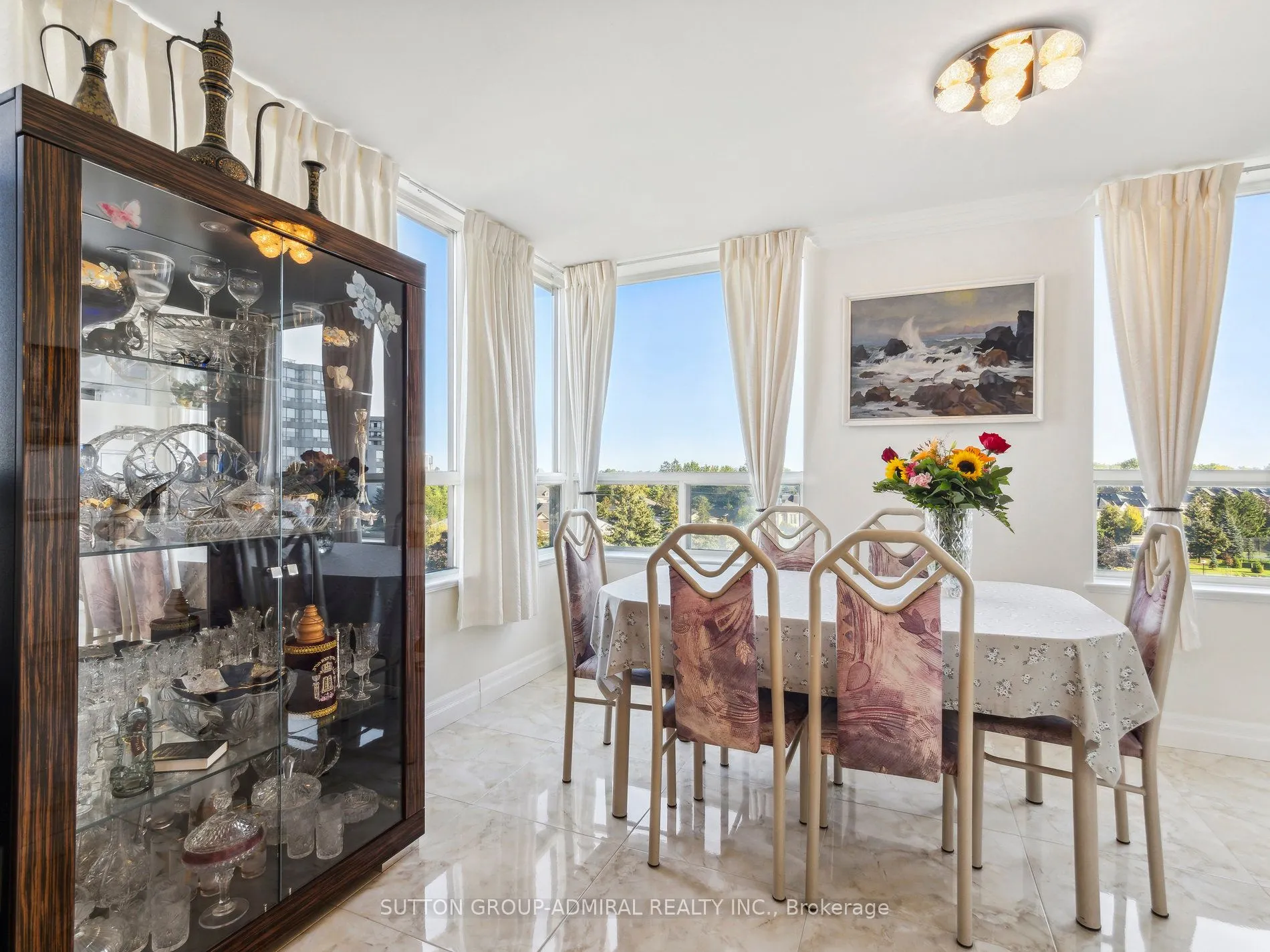 7 Townsgate Drive, #604