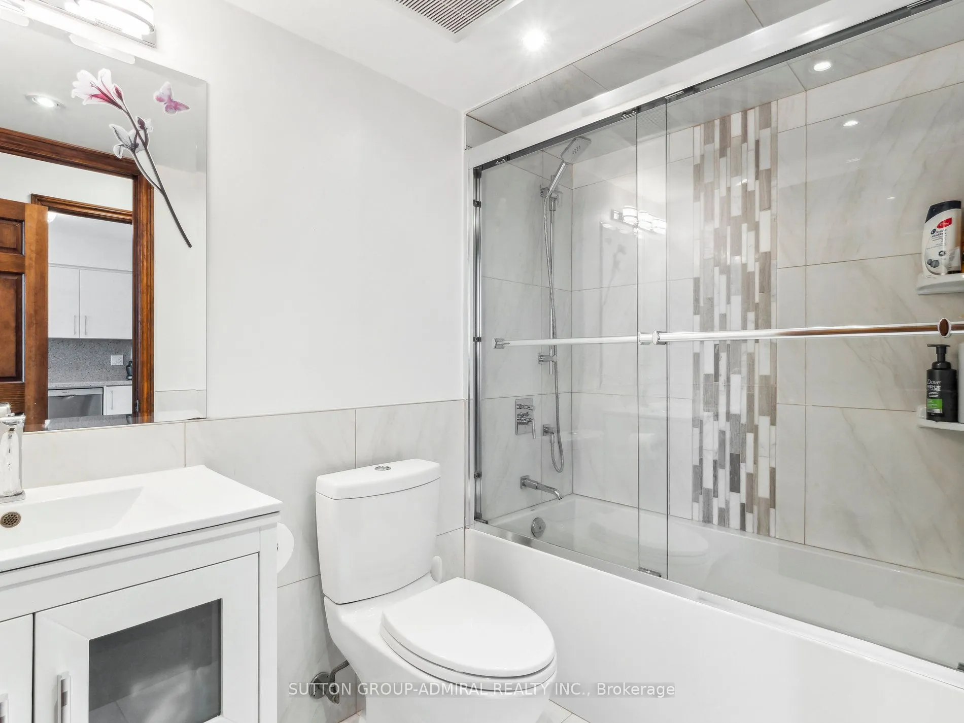 7 Townsgate Drive, #604