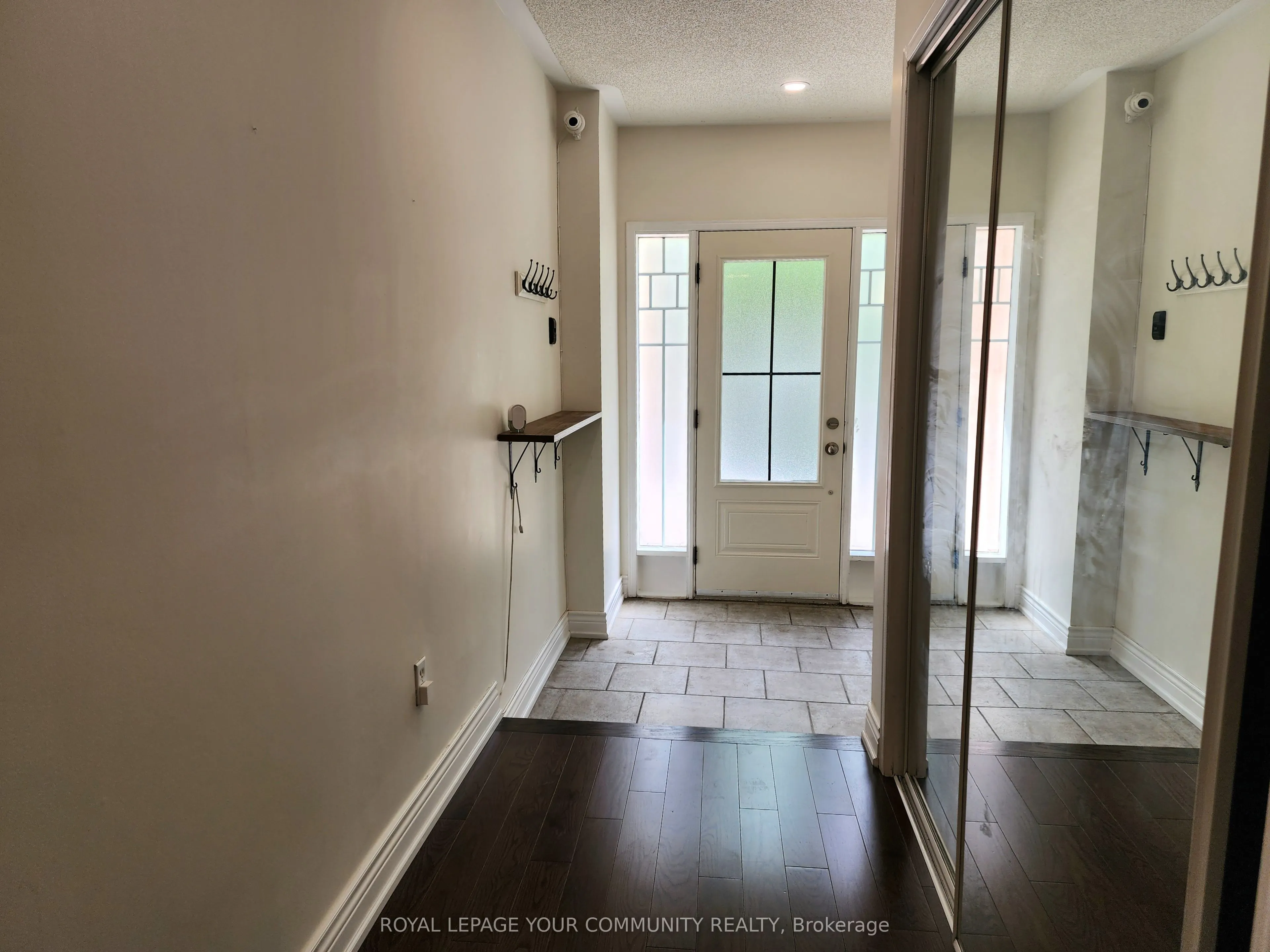42 Woodroof Crescent