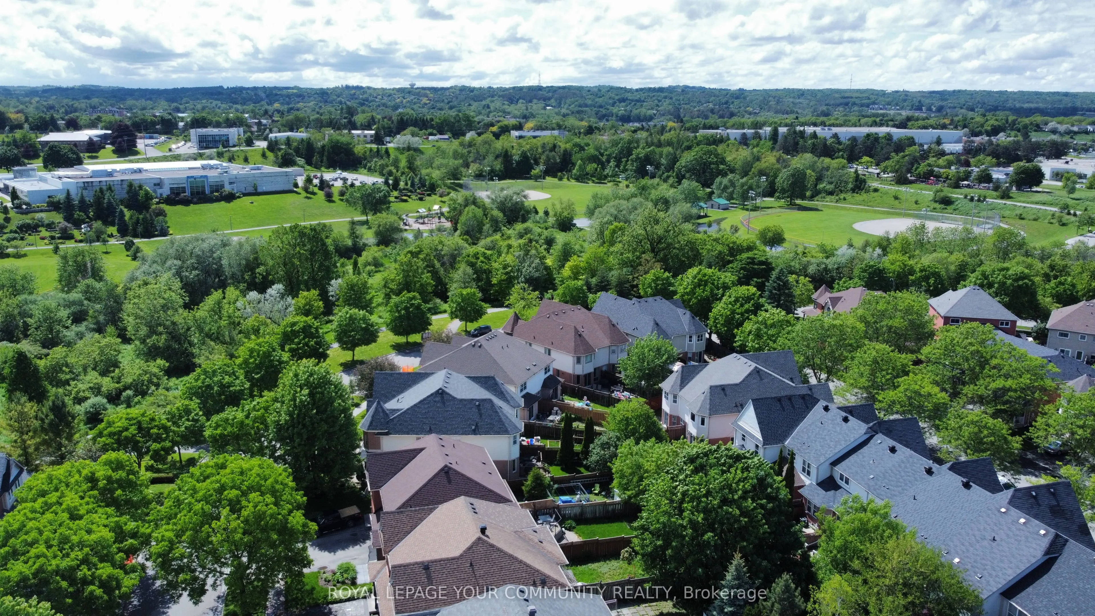 42 Woodroof Crescent