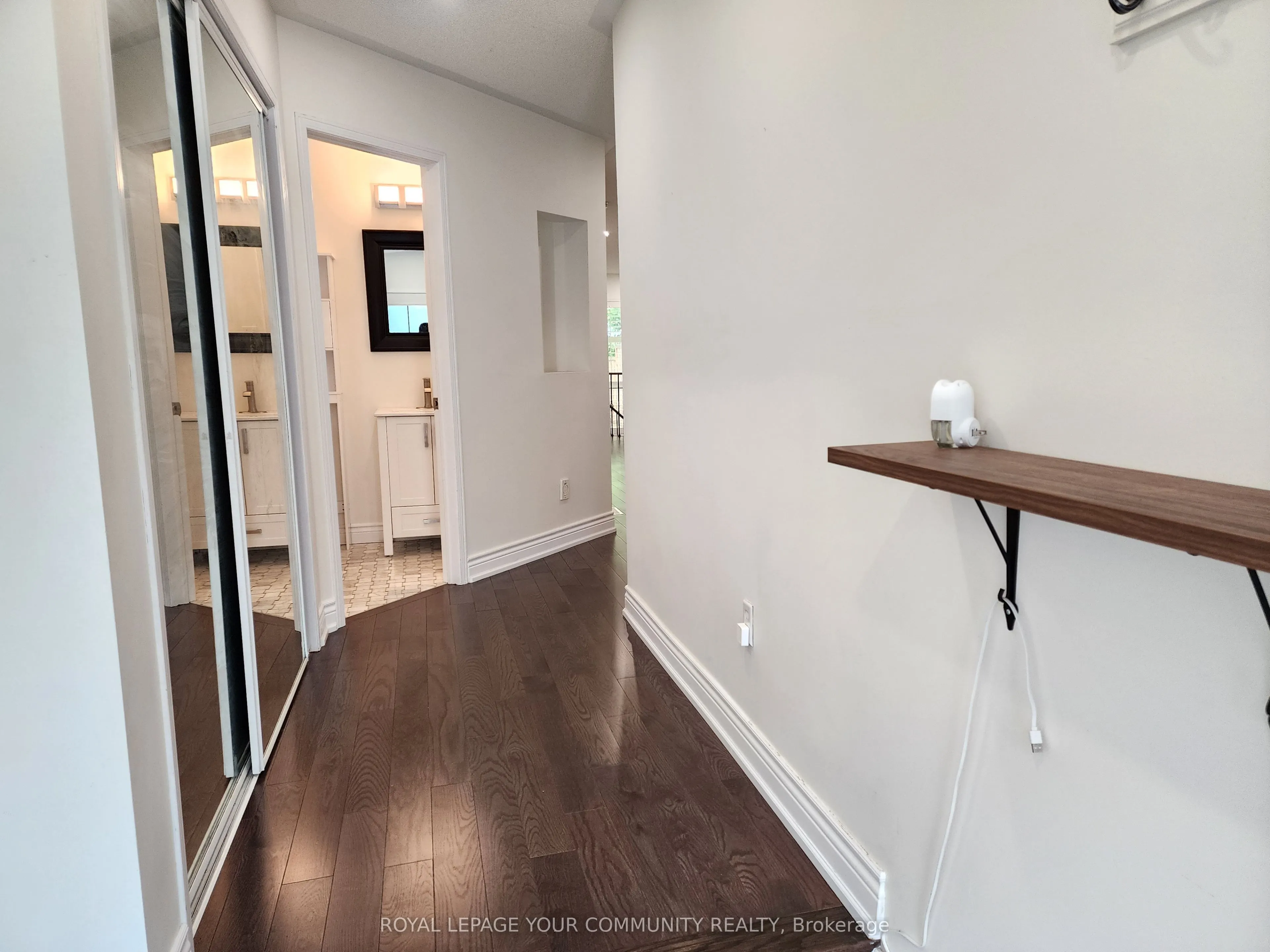 42 Woodroof Crescent