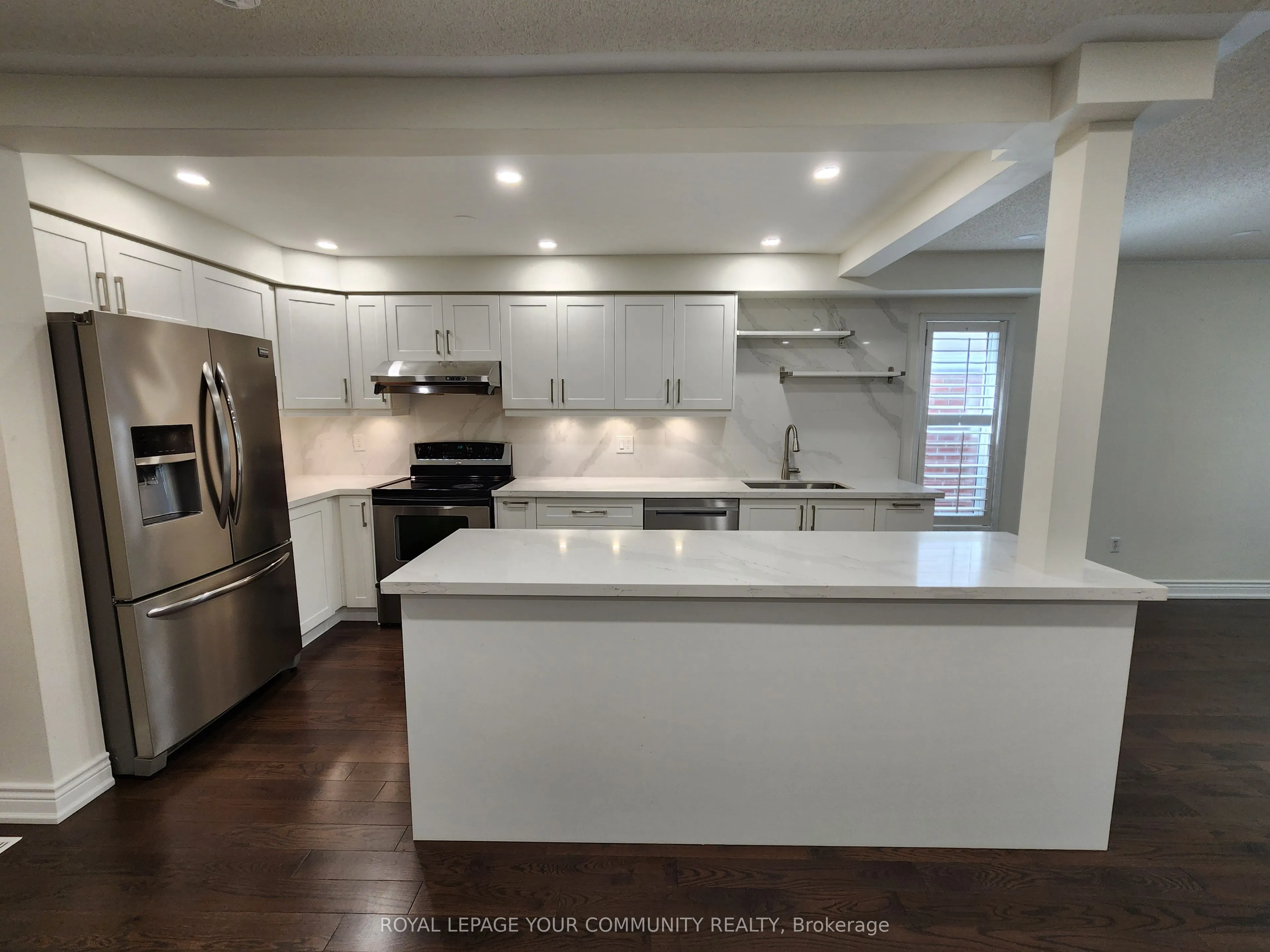 42 Woodroof Crescent