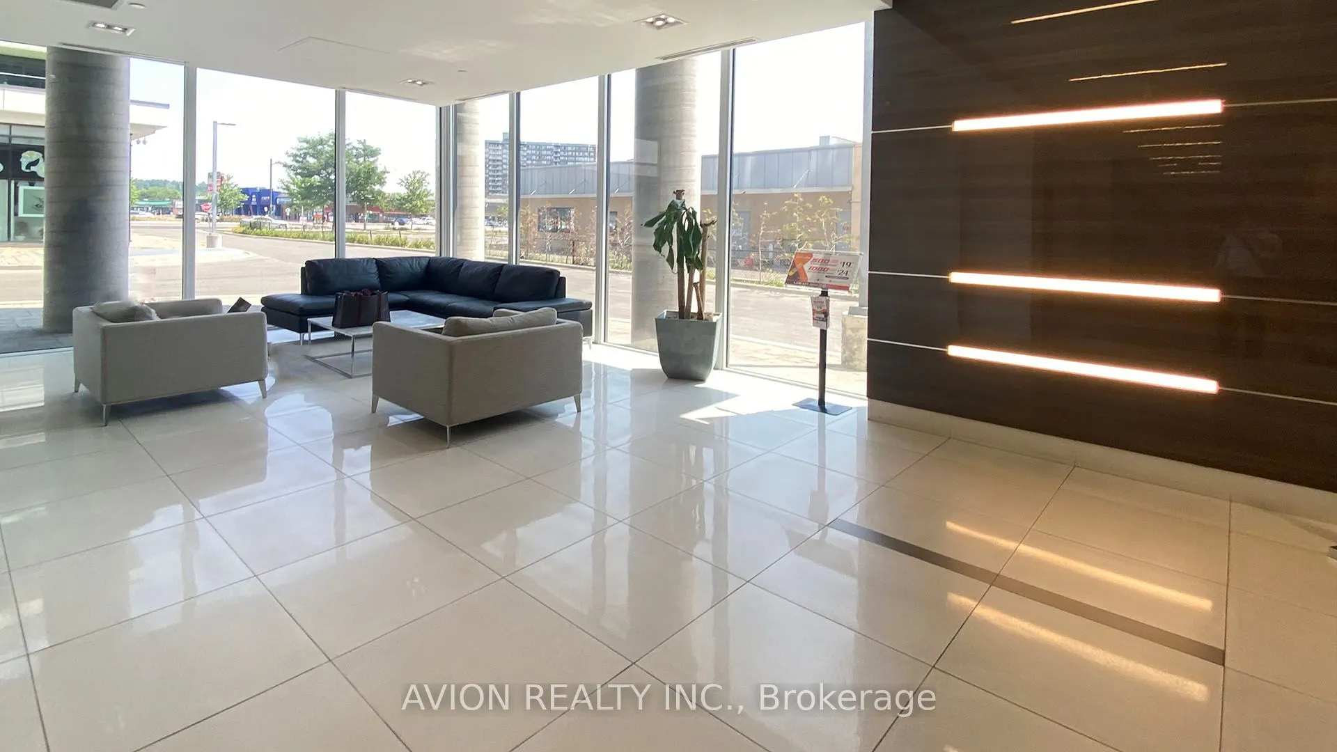 9618 Yonge Street, #315