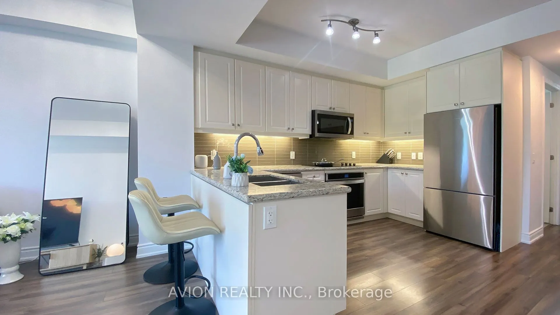 9618 Yonge Street, #315
