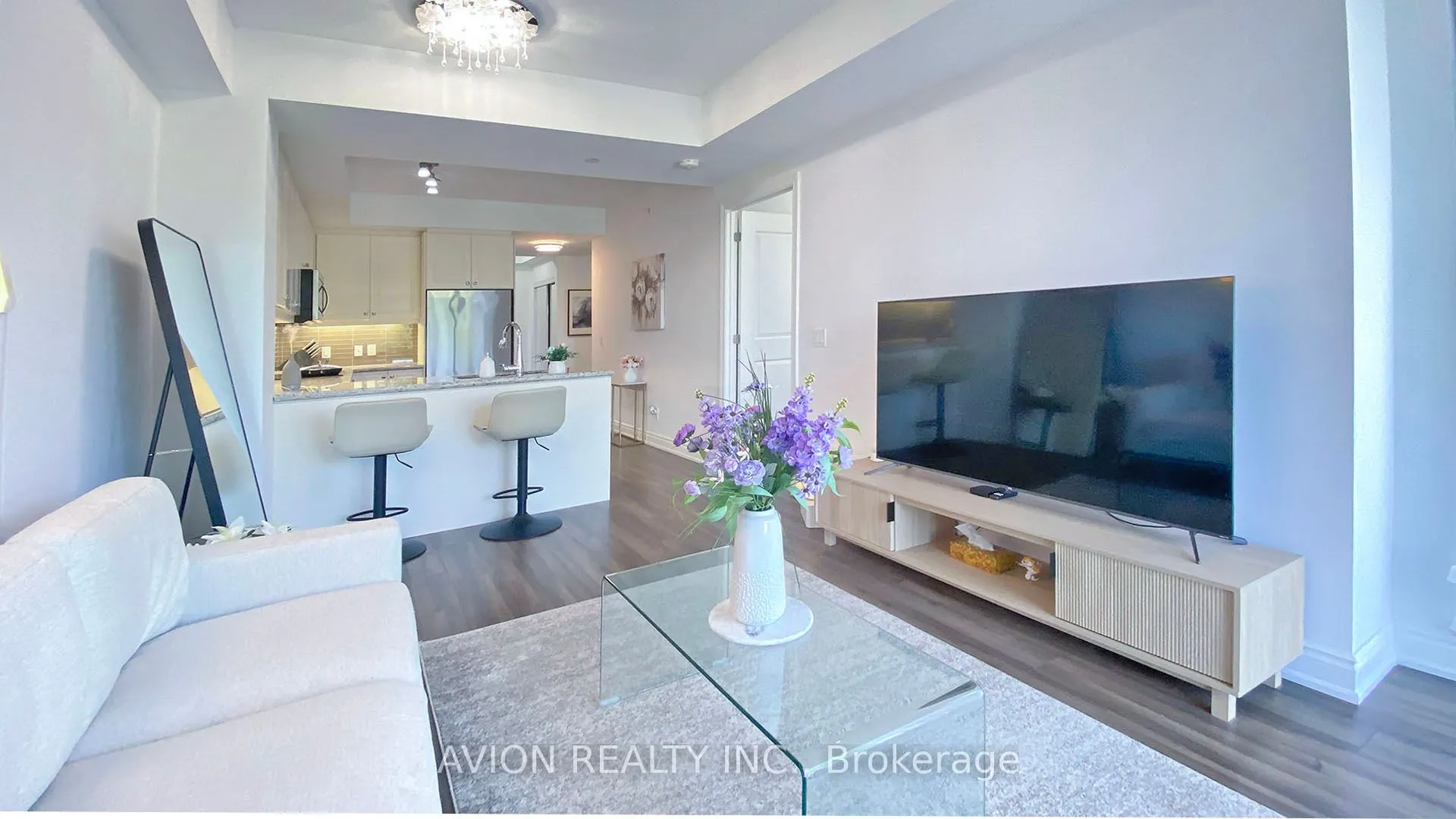 9618 Yonge Street, #315