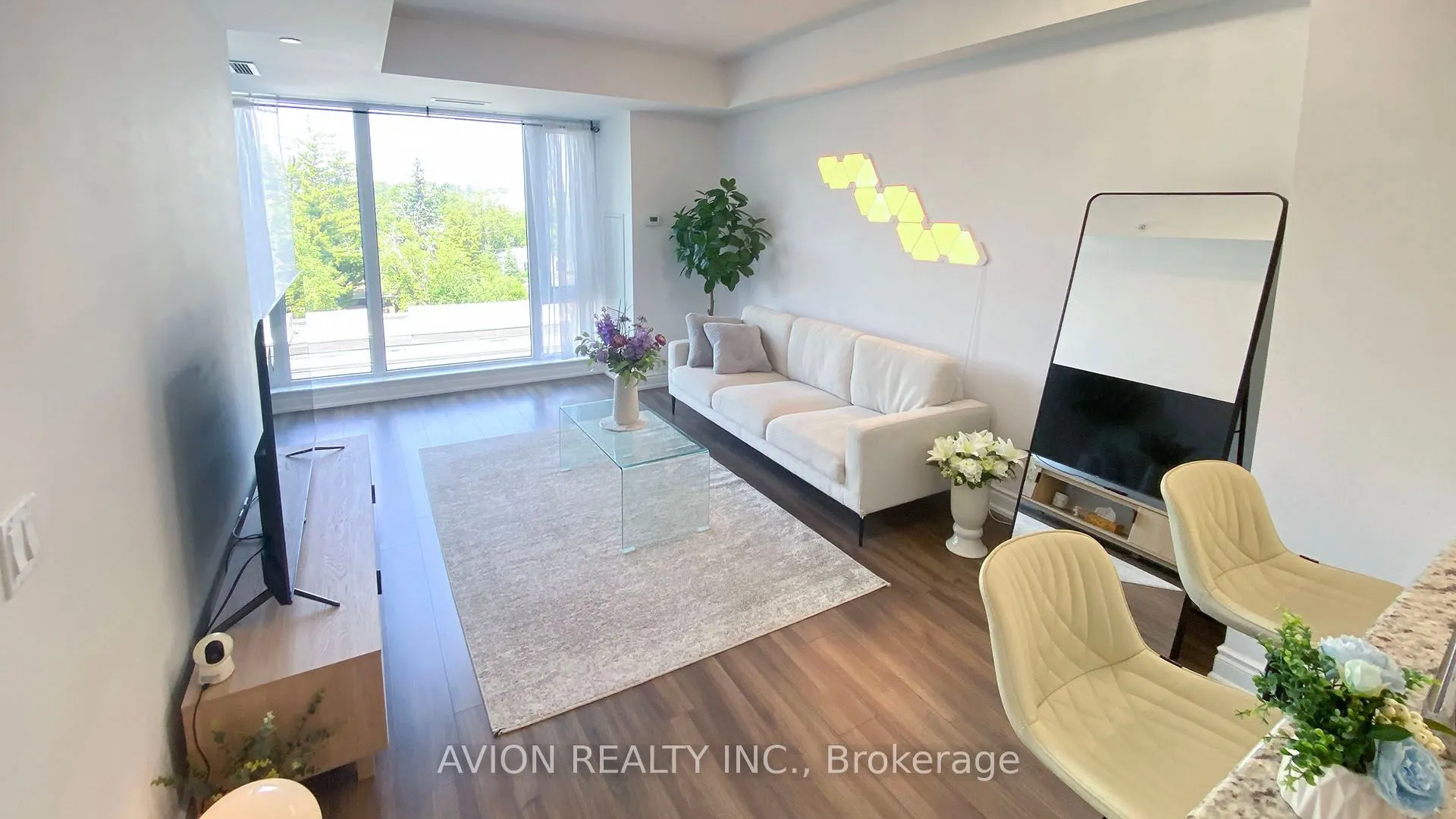 9618 Yonge Street, #315