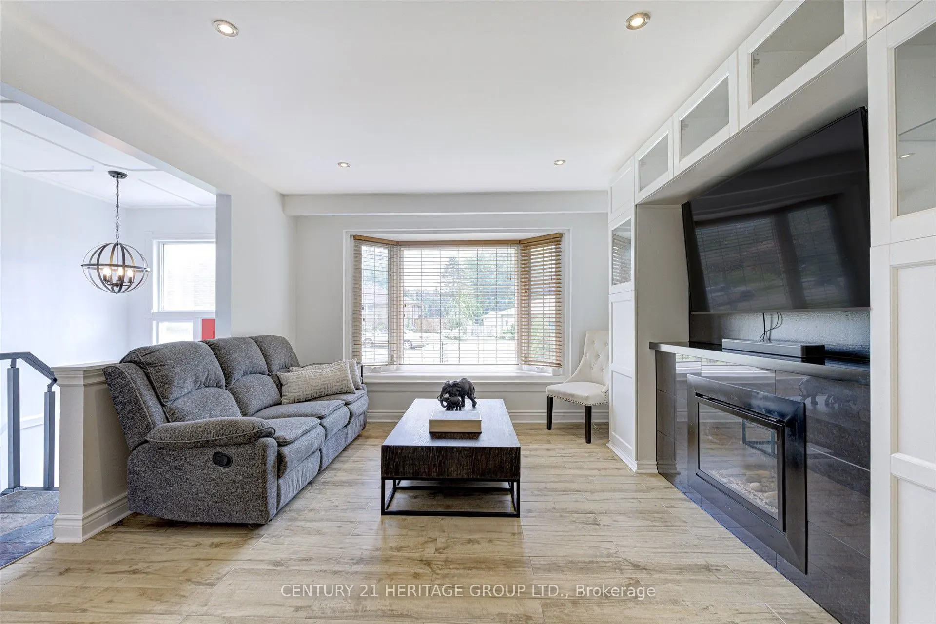 10 Bachly Crescent