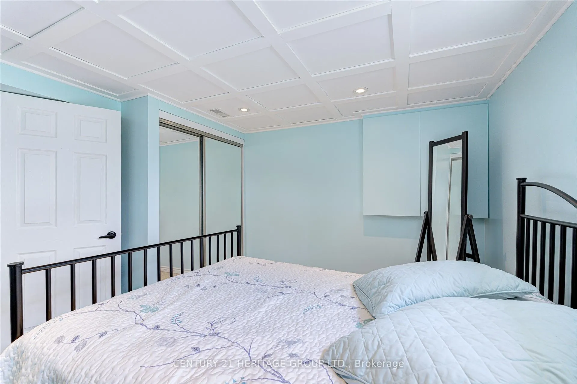 10 Bachly Crescent