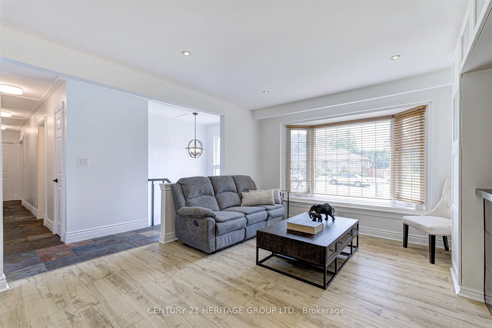 10 Bachly Crescent
