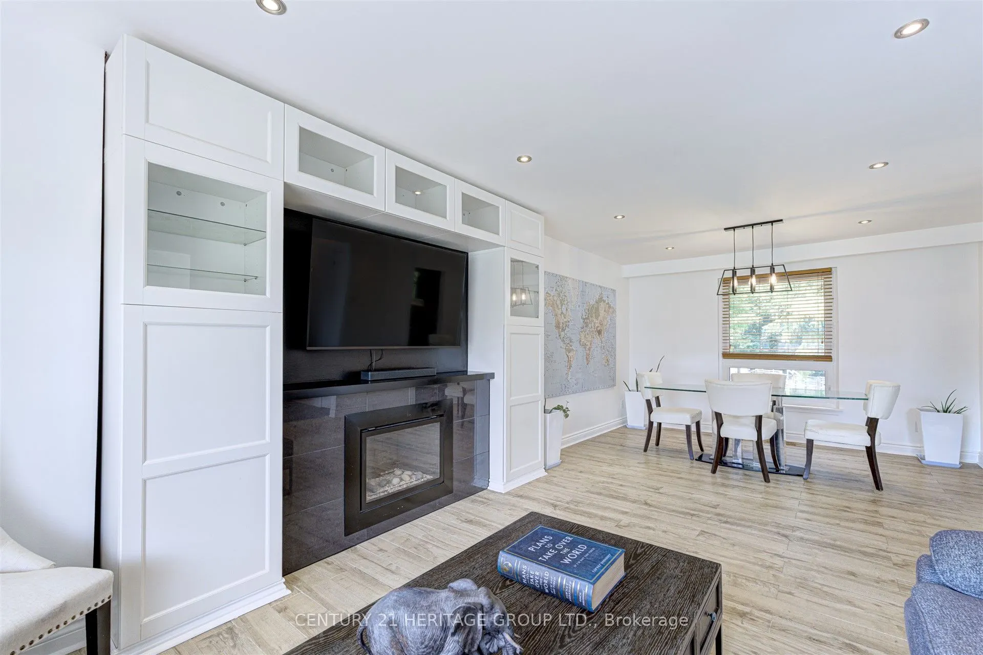 10 Bachly Crescent