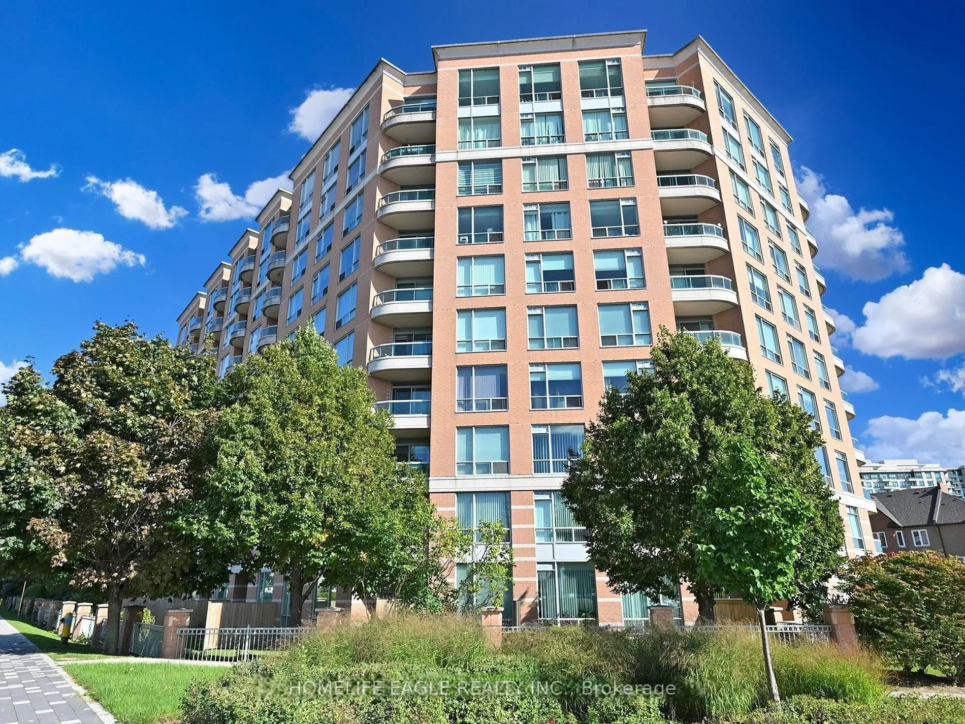 745 (All Inclusive) New Westminster Drive, #204