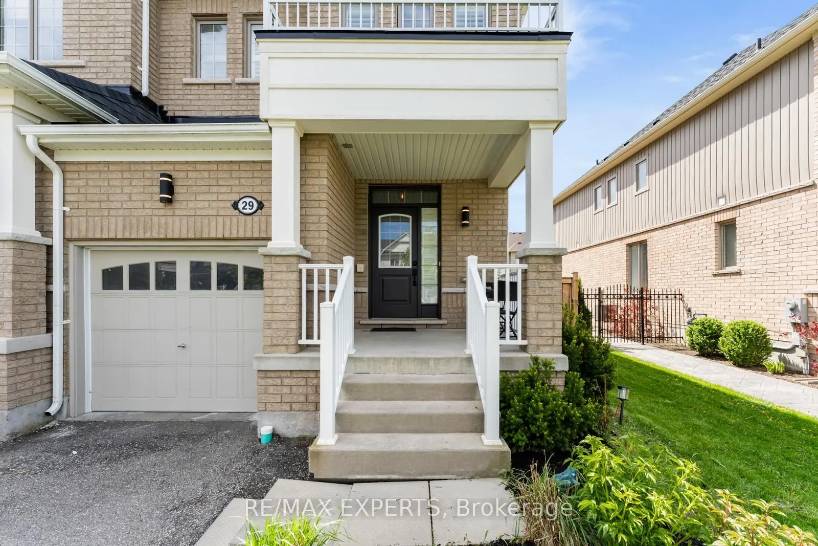 29 Sharpe Crescent