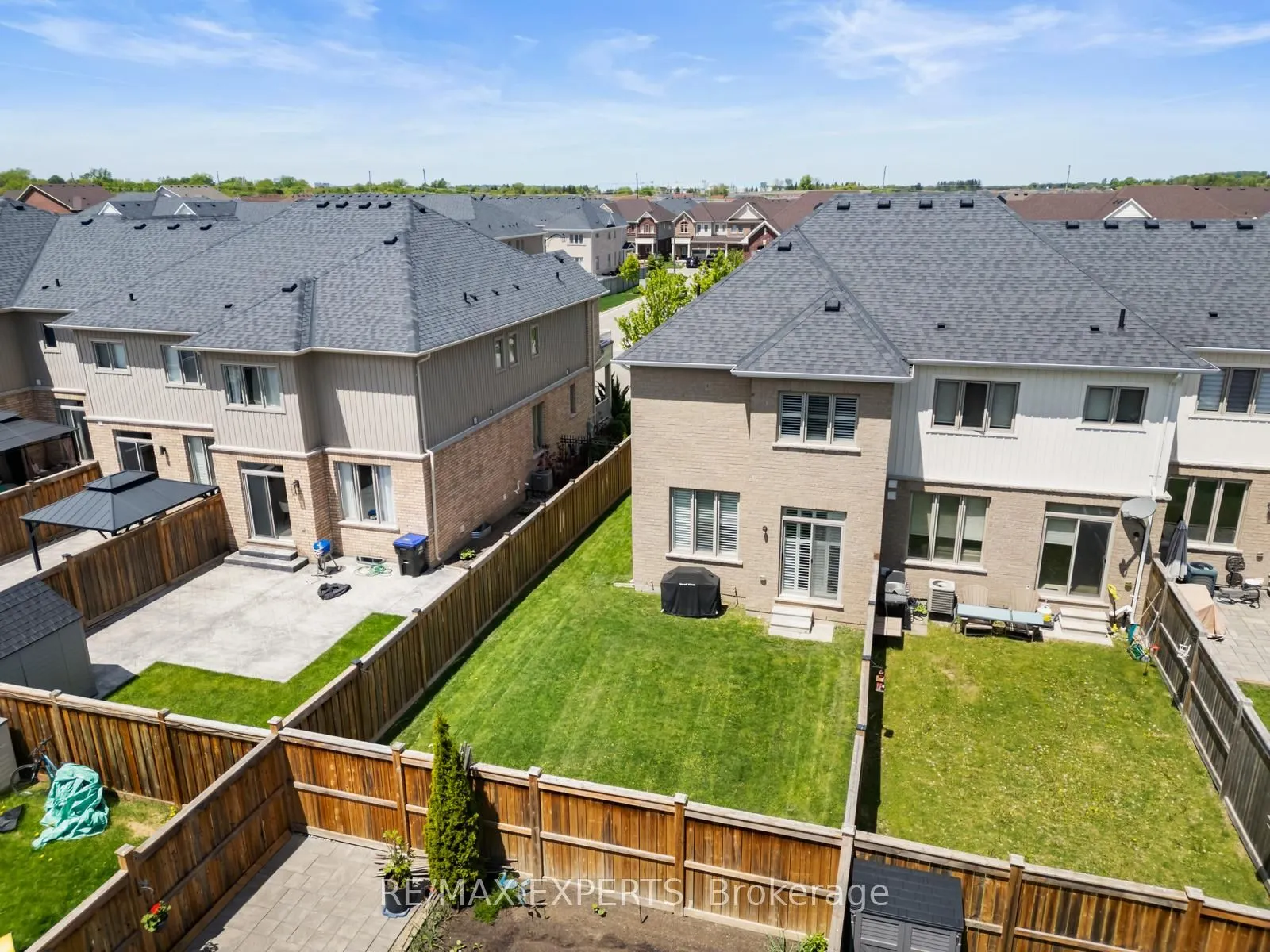 29 Sharpe Crescent