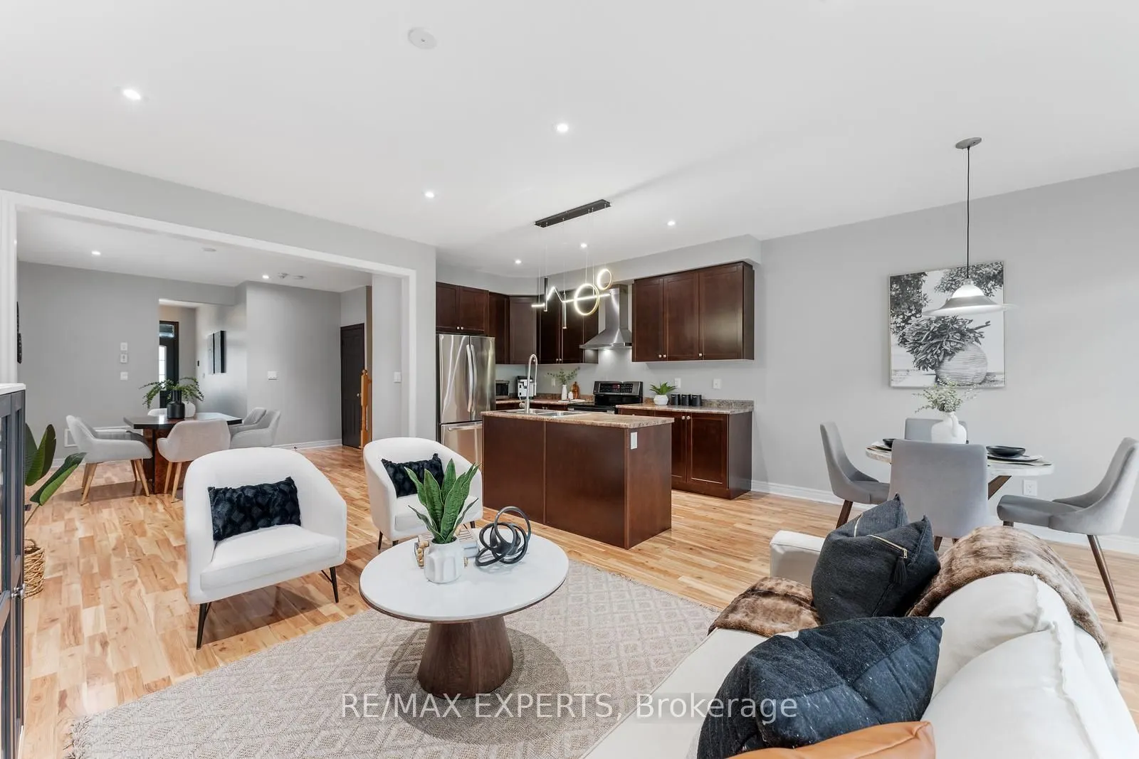 29 Sharpe Crescent