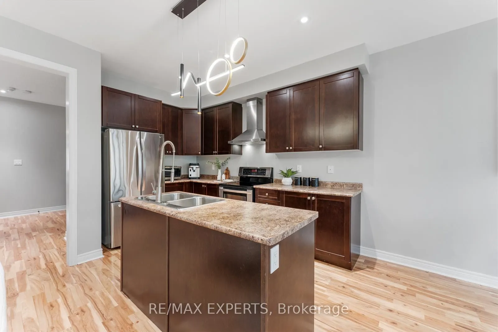 29 Sharpe Crescent