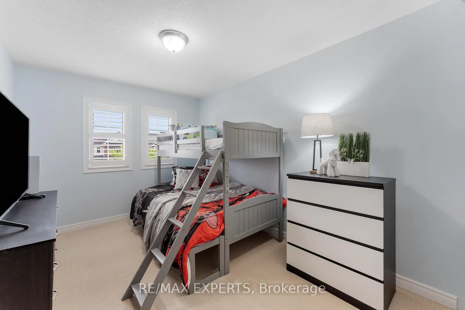 29 Sharpe Crescent