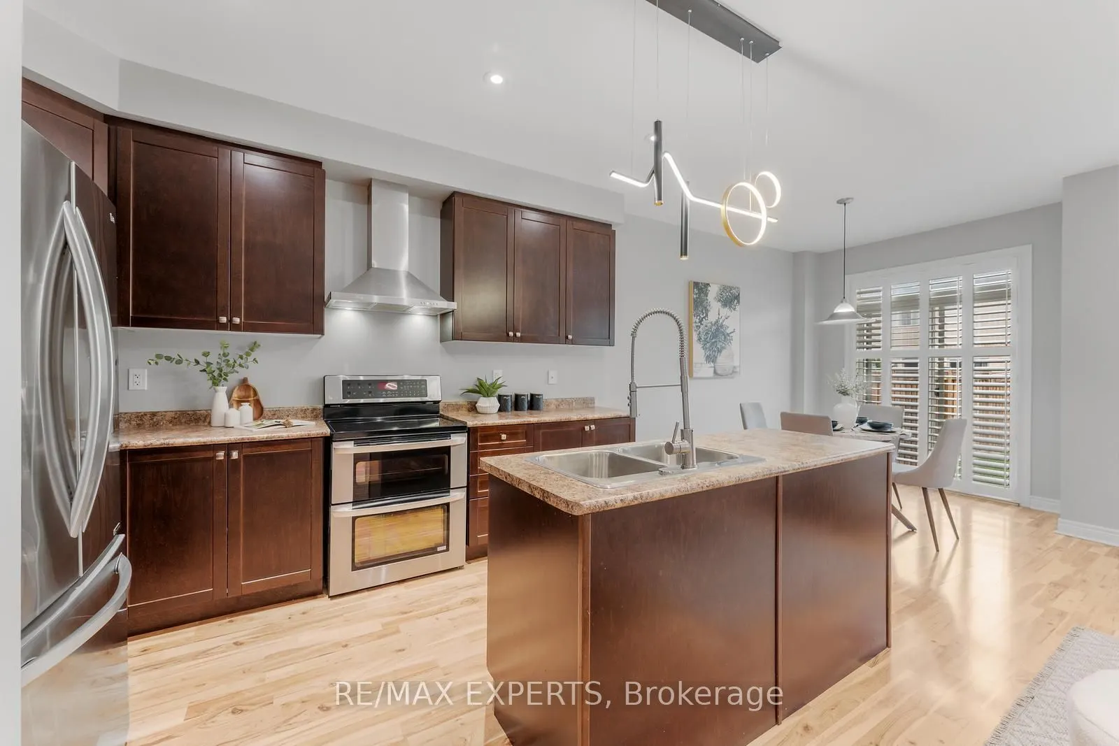 29 Sharpe Crescent