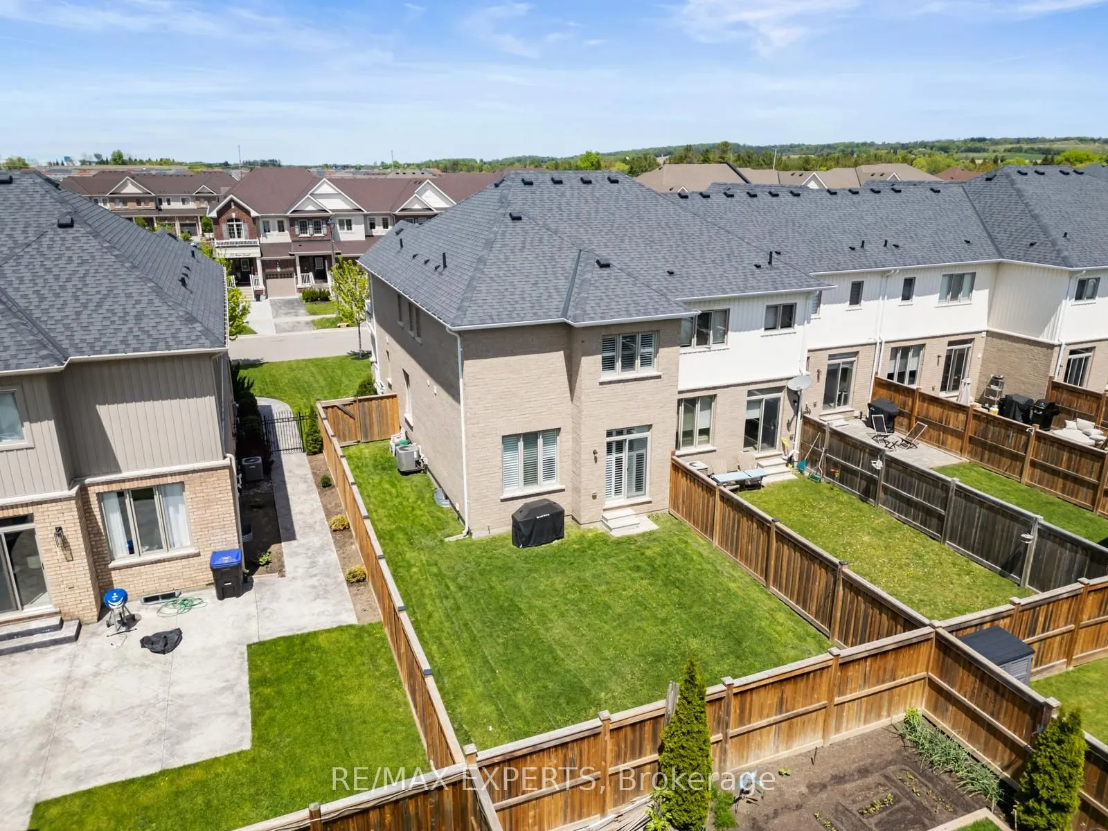 29 Sharpe Crescent