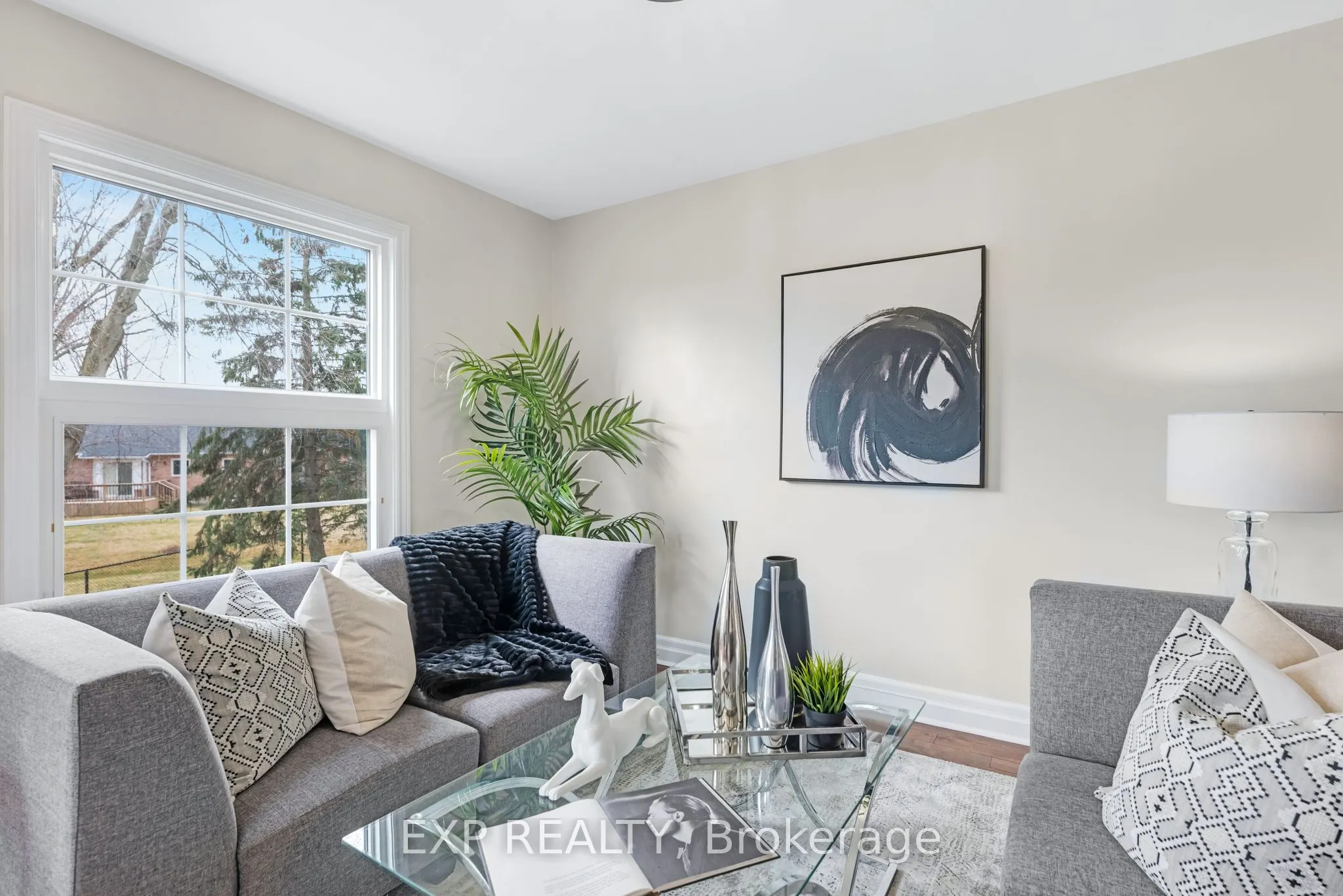6 Adams Court, #6