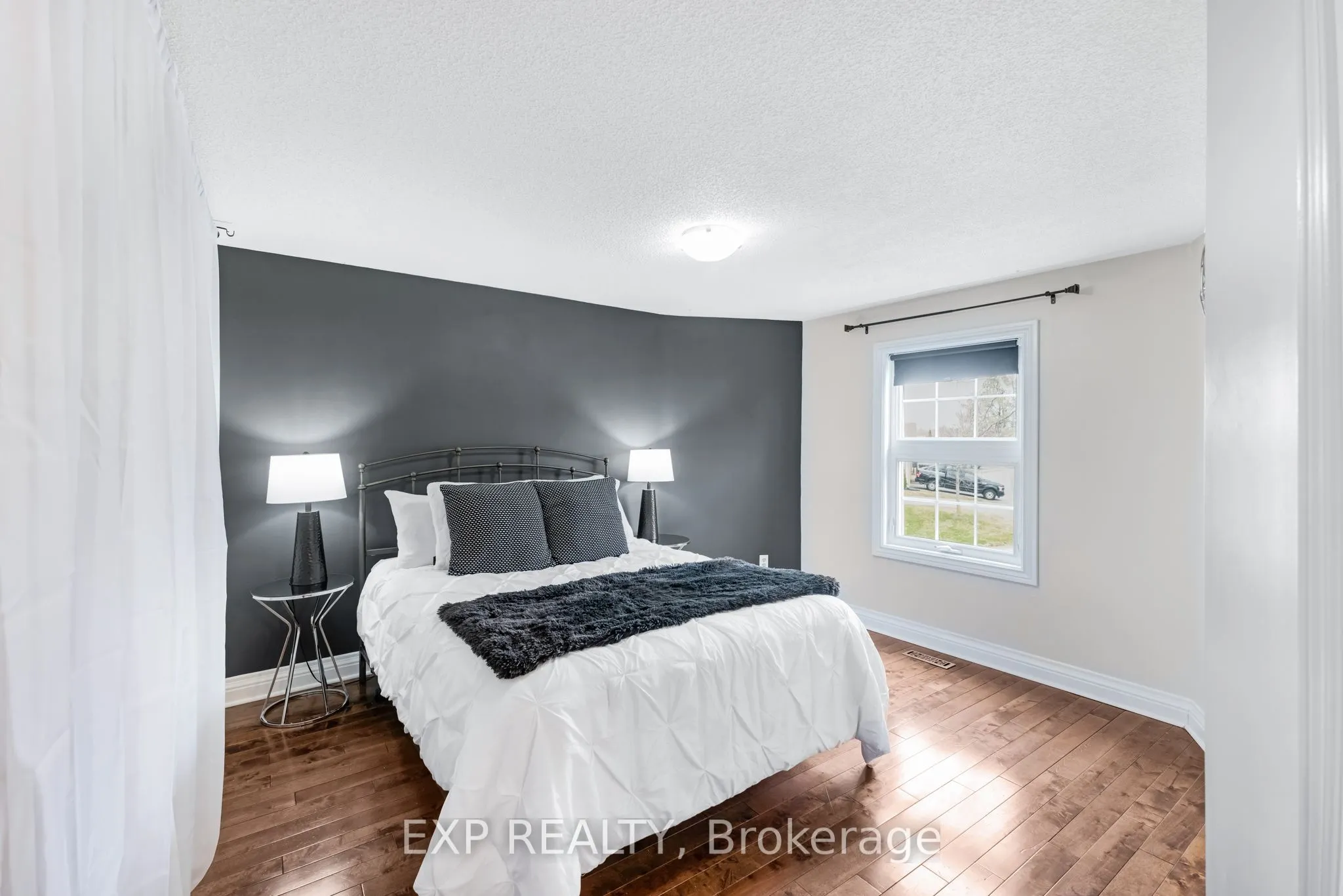 6 Adams Court, #6