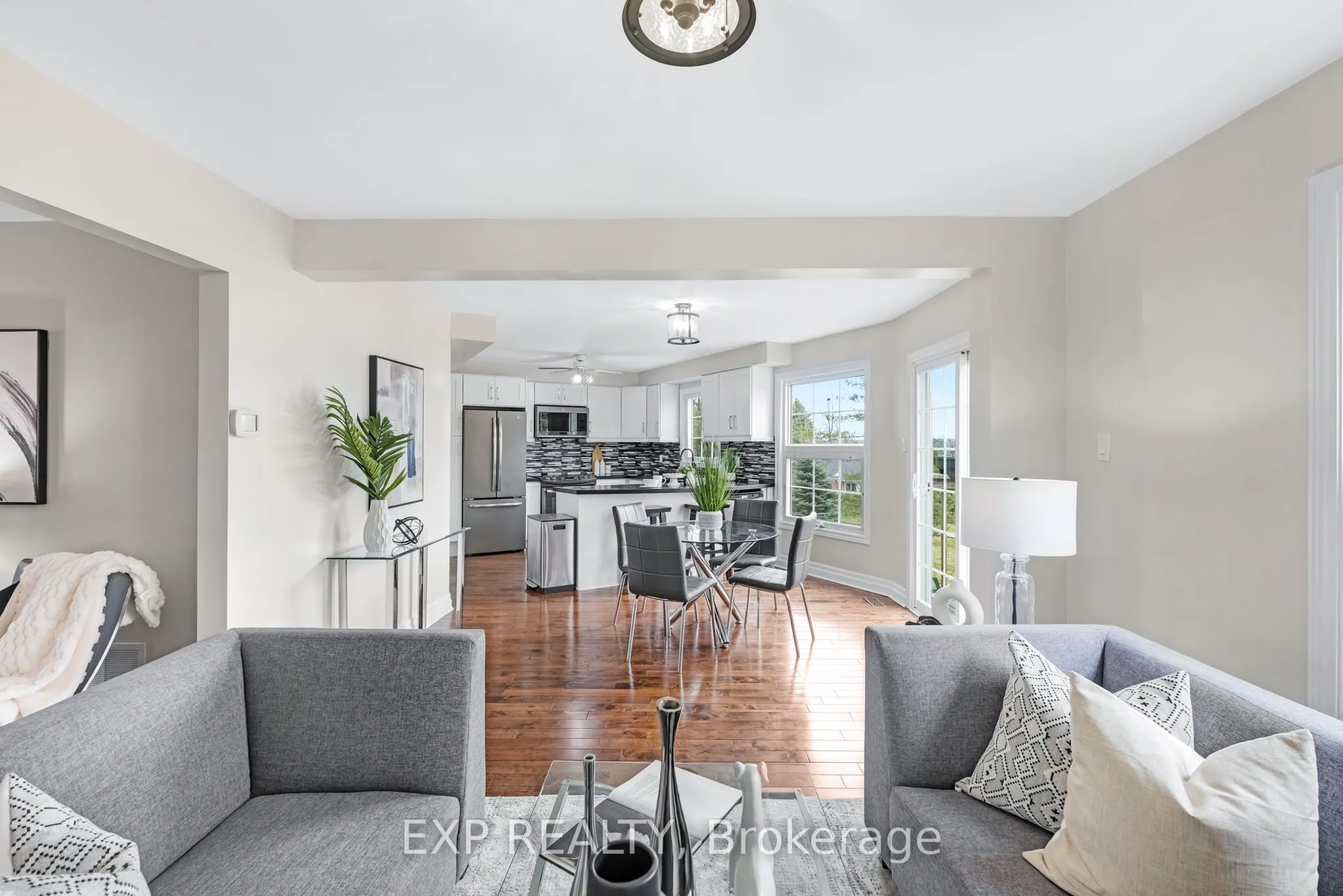 6 Adams Court, #6