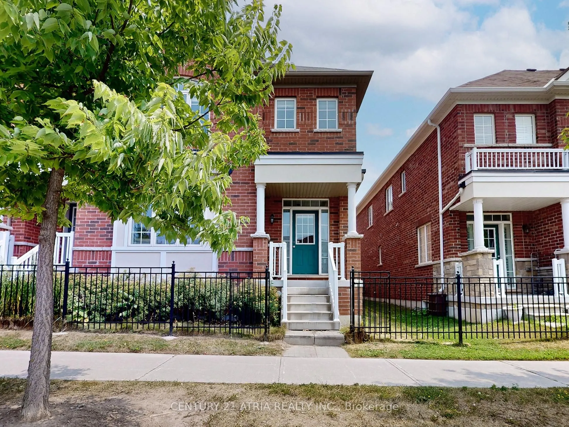 12 Roy Grove Way, #43