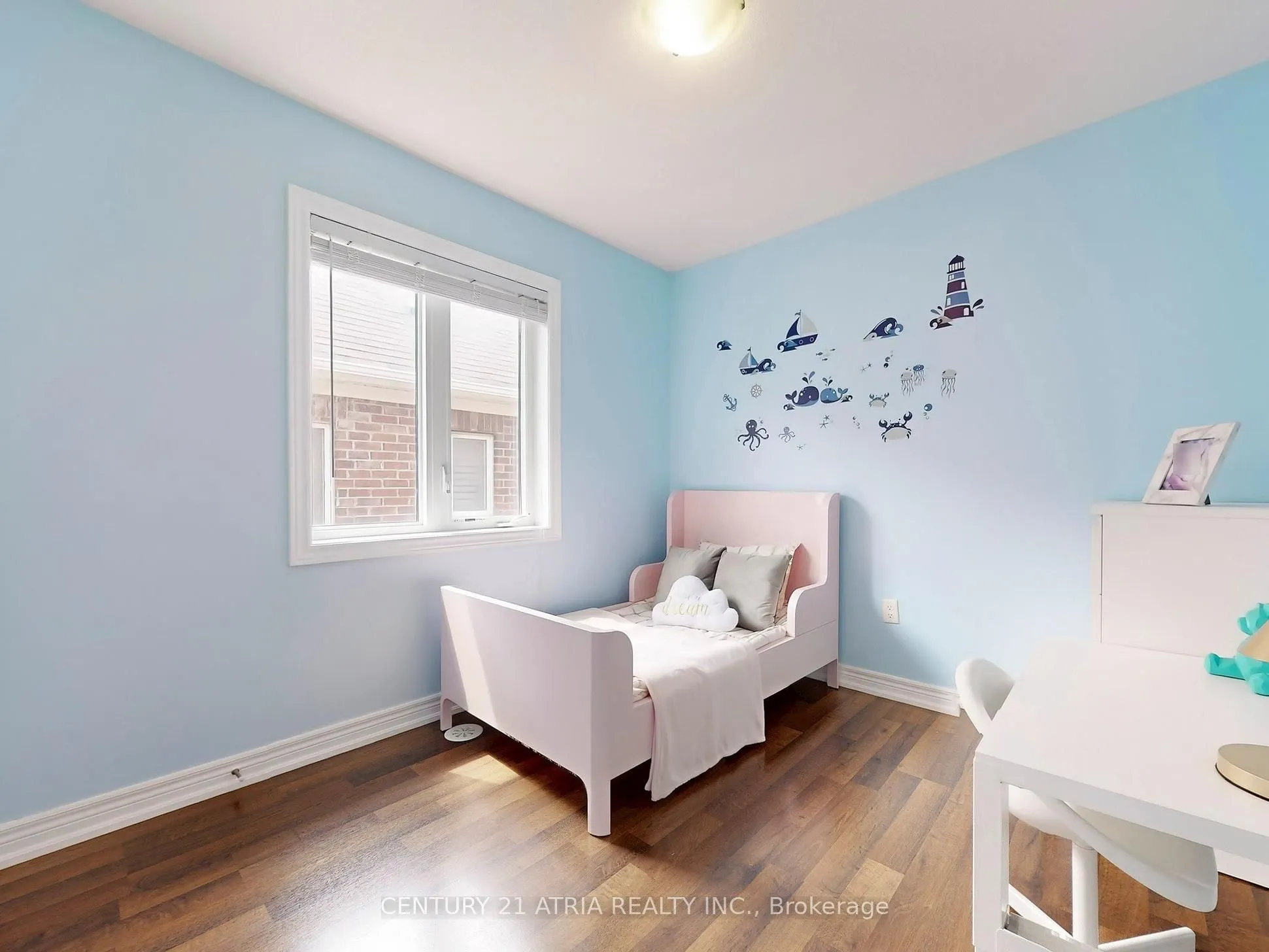 12 Roy Grove Way, #43