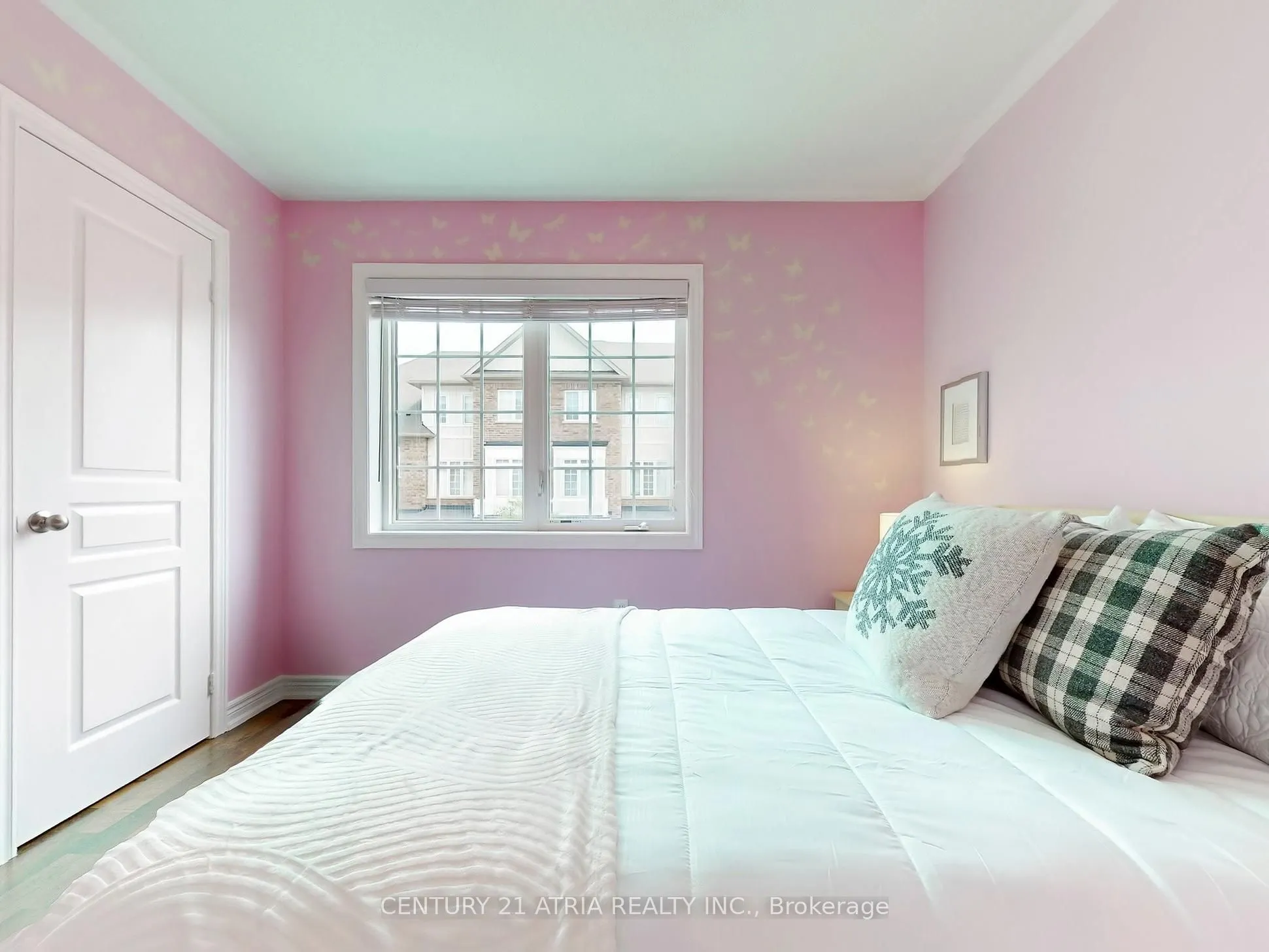 12 Roy Grove Way, #43