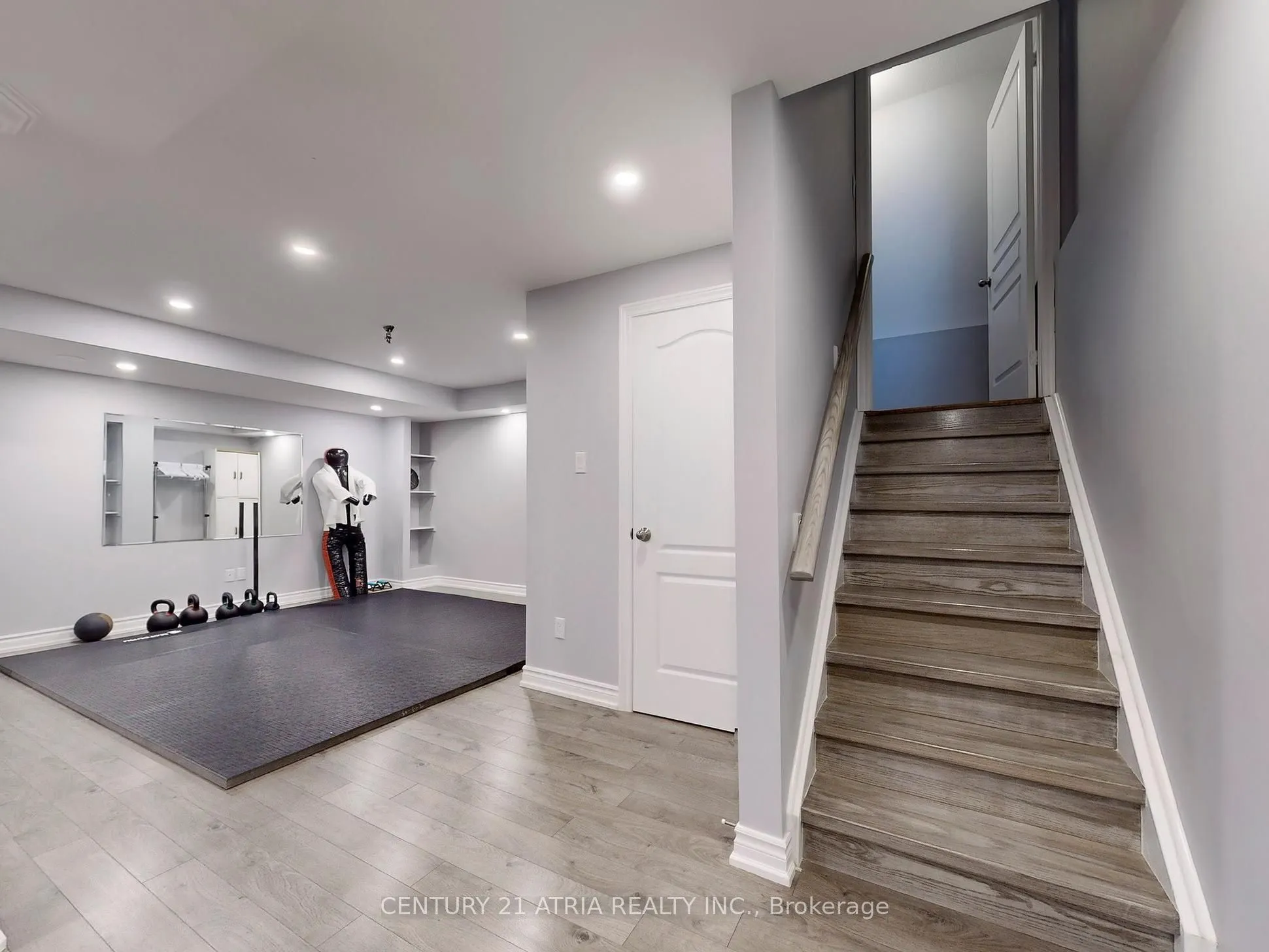 12 Roy Grove Way, #43