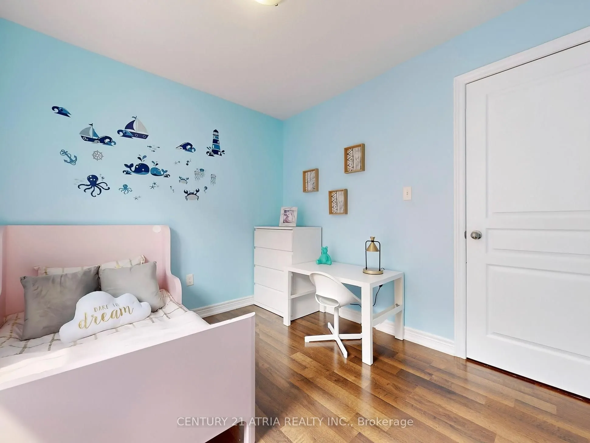 12 Roy Grove Way, #43
