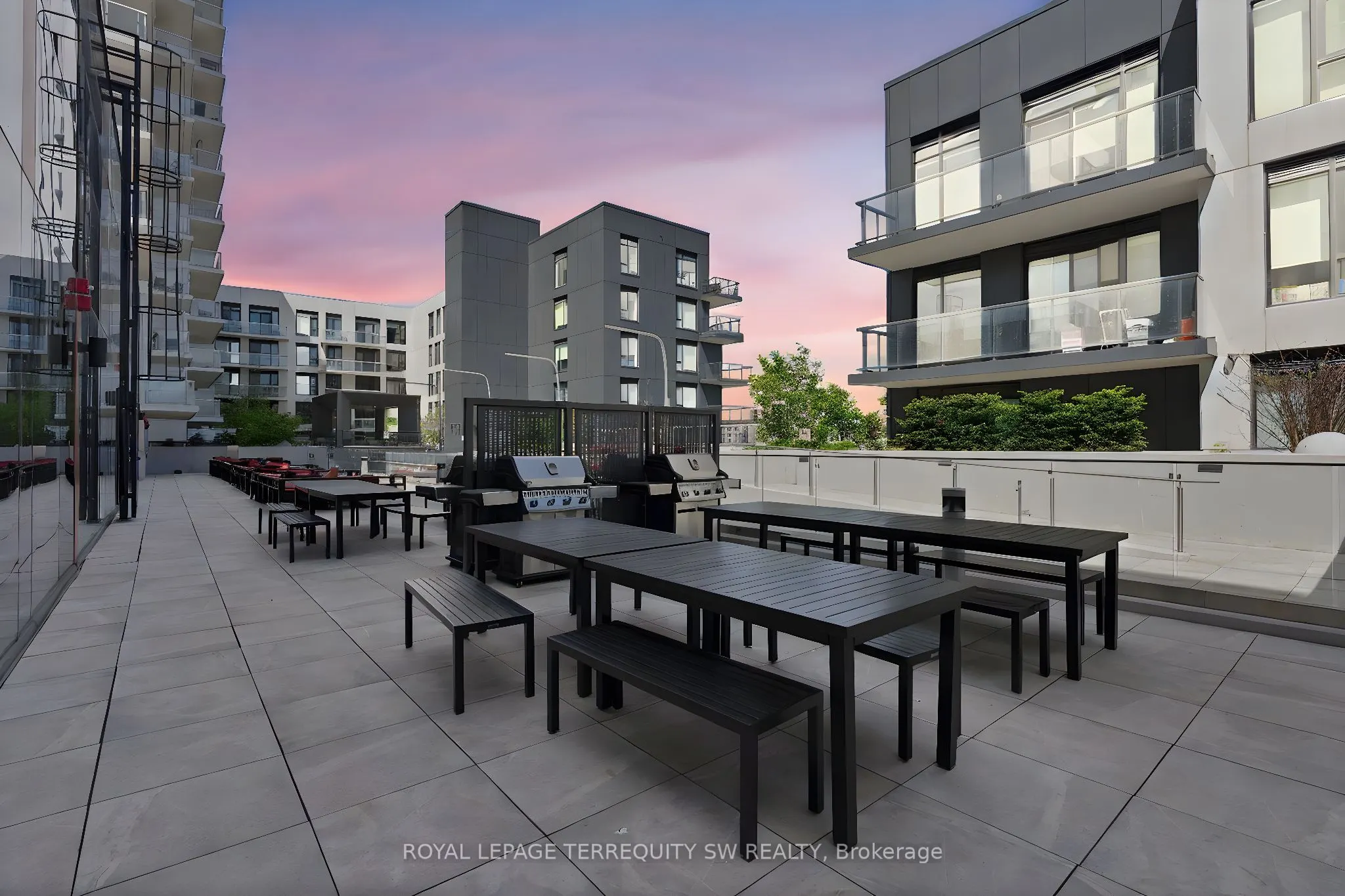 10 Rouge Valley Drive W, #616
