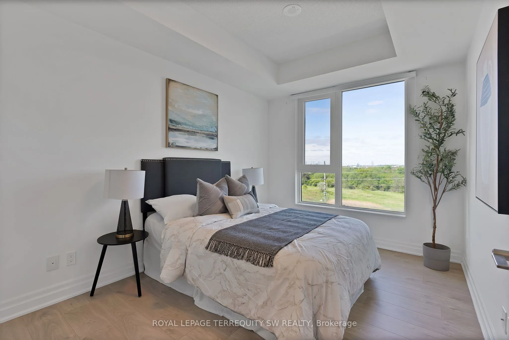 10 Rouge Valley Drive W, #616