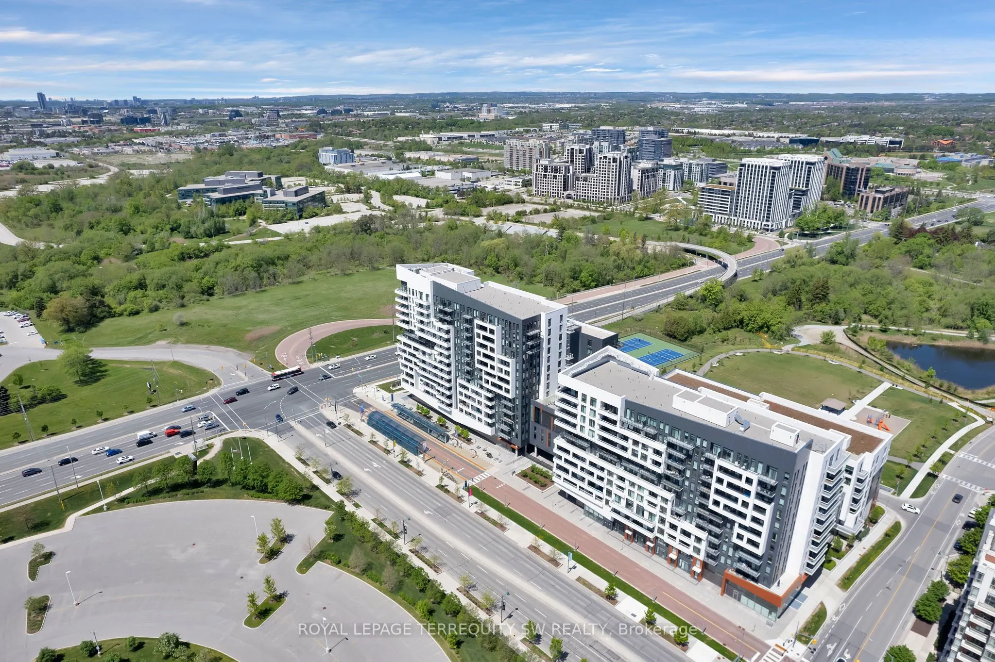 10 Rouge Valley Drive W, #616