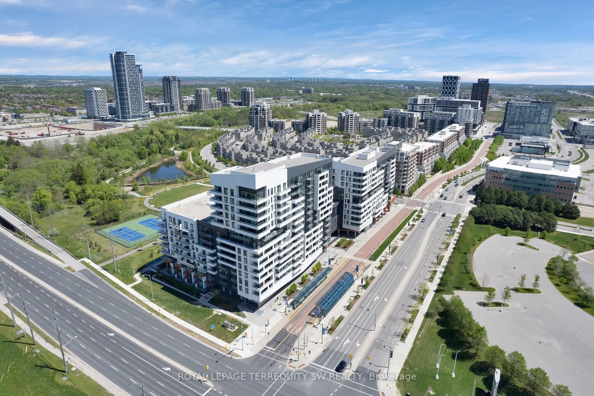 10 Rouge Valley Drive W, #616