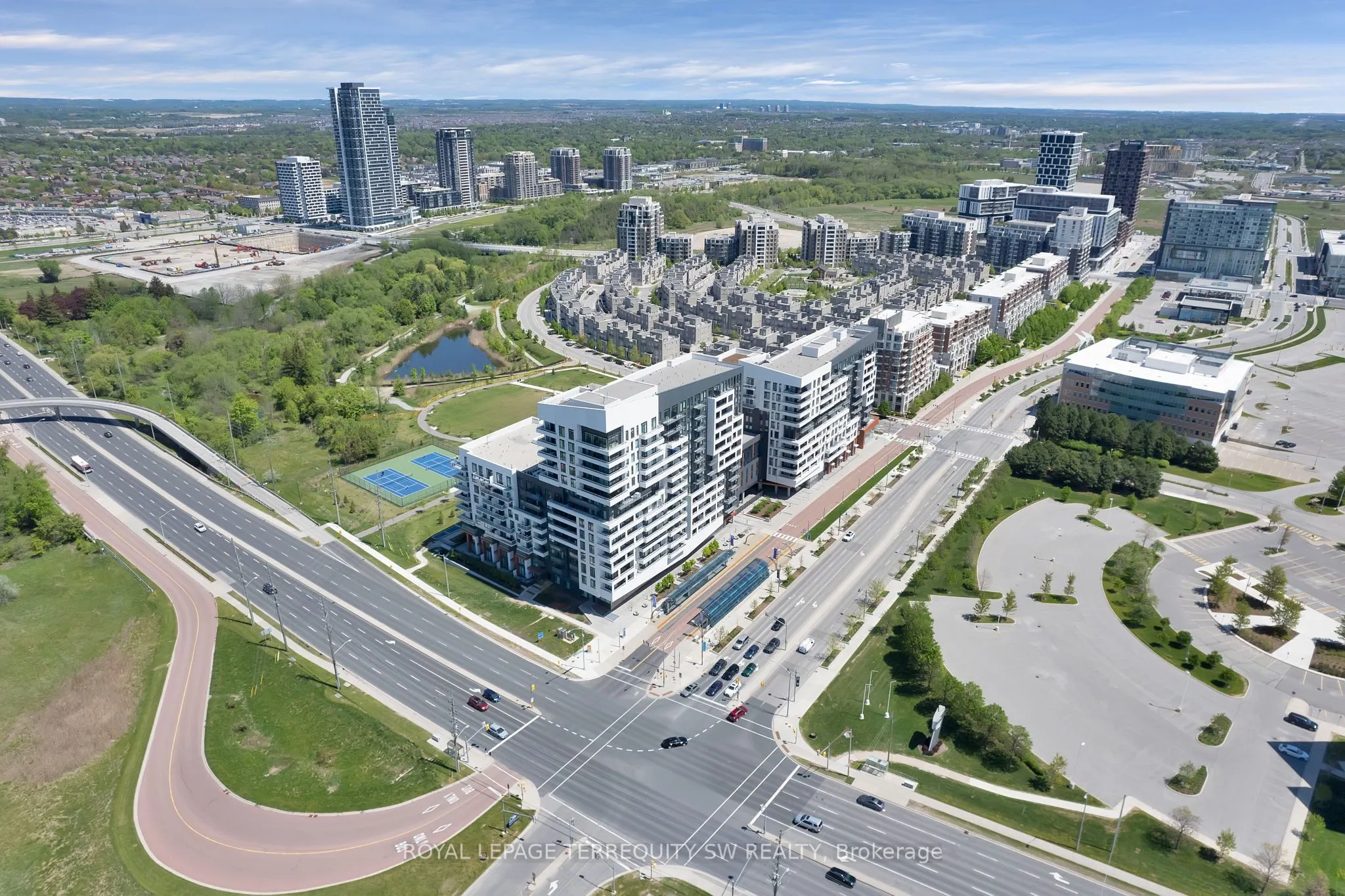 10 Rouge Valley Drive W, #616