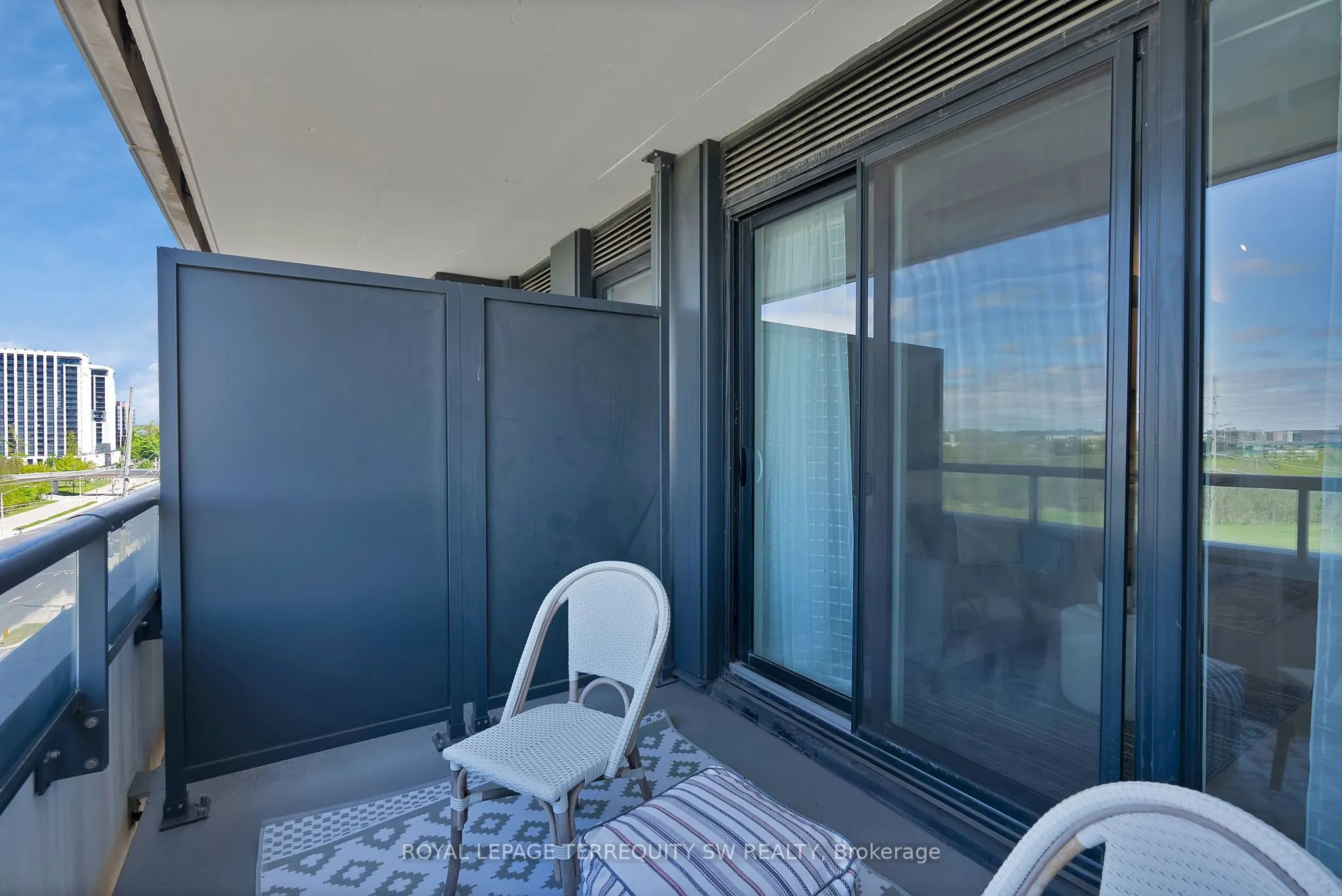 10 Rouge Valley Drive W, #616