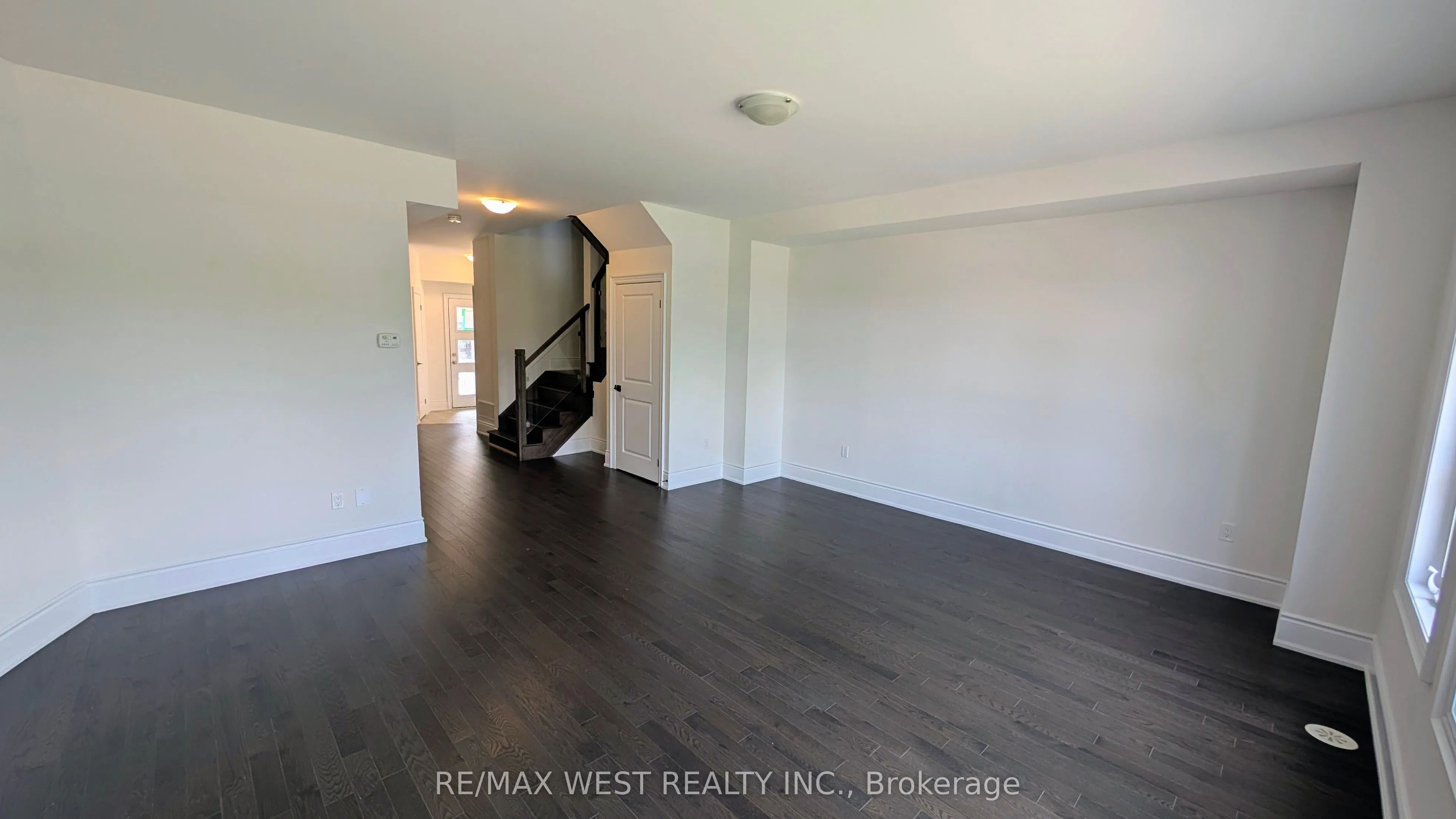51 Inverary Crescent