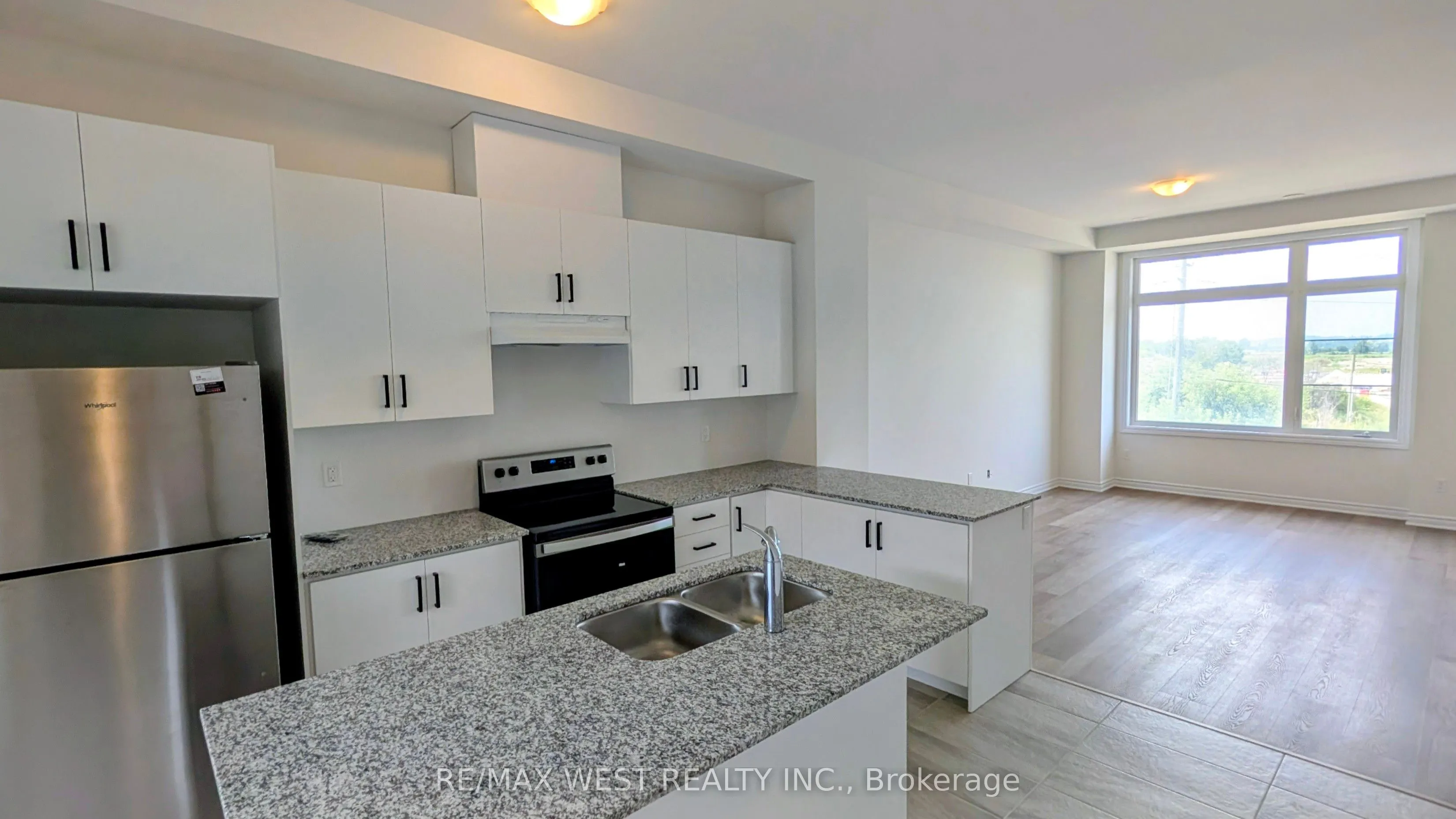 91 Inverary Crescent