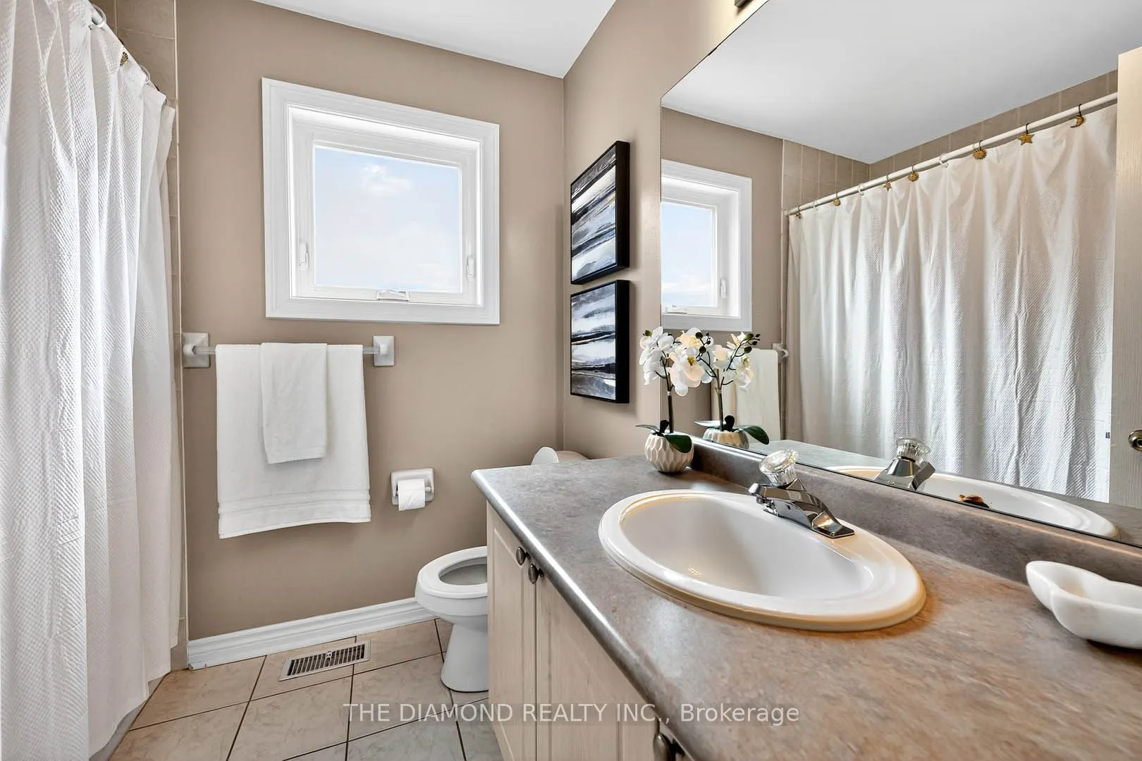 63 Adventure Crescent