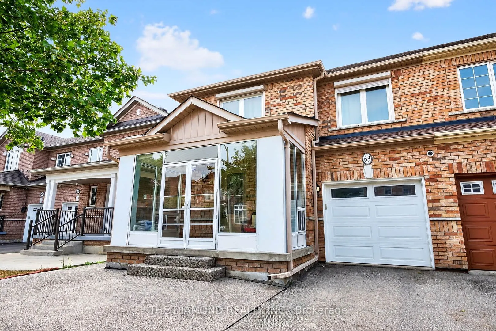 63 Adventure Crescent