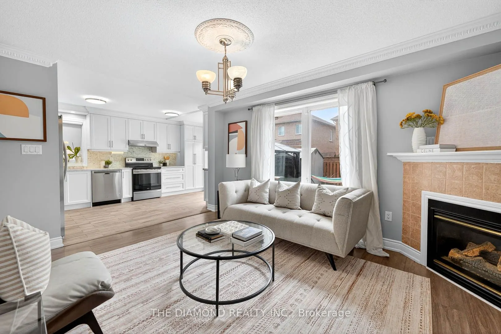 63 Adventure Crescent