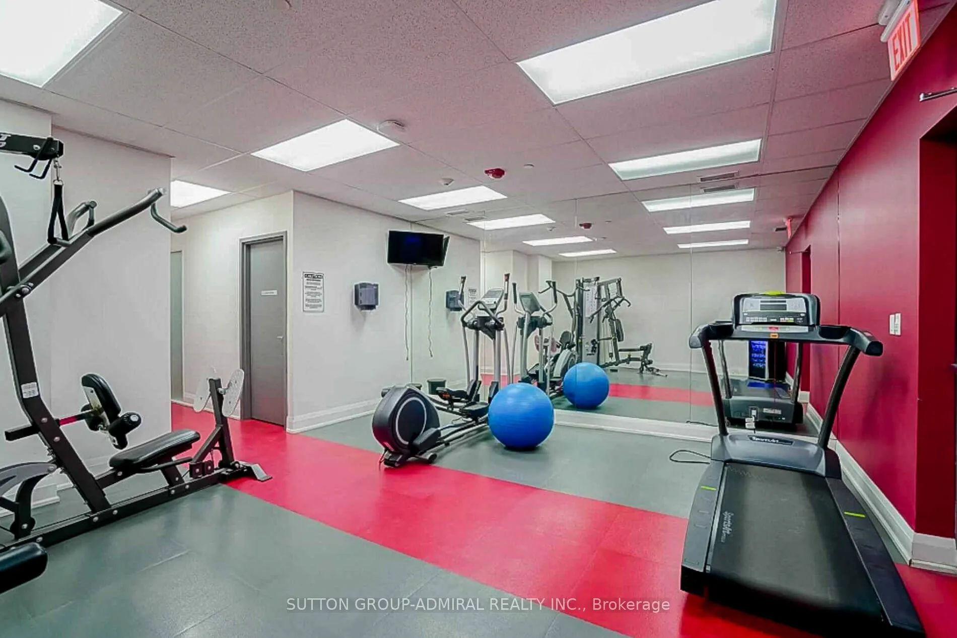 8302 Islington Avenue, #405