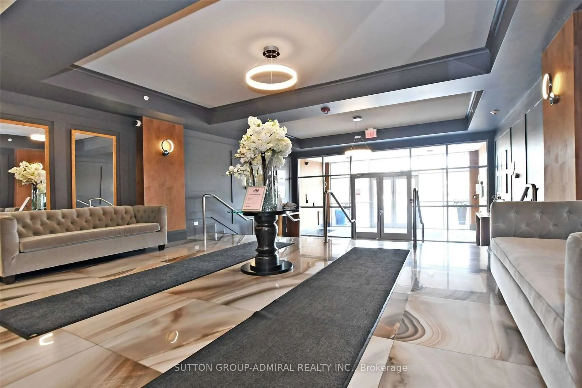 8302 Islington Avenue, #405
