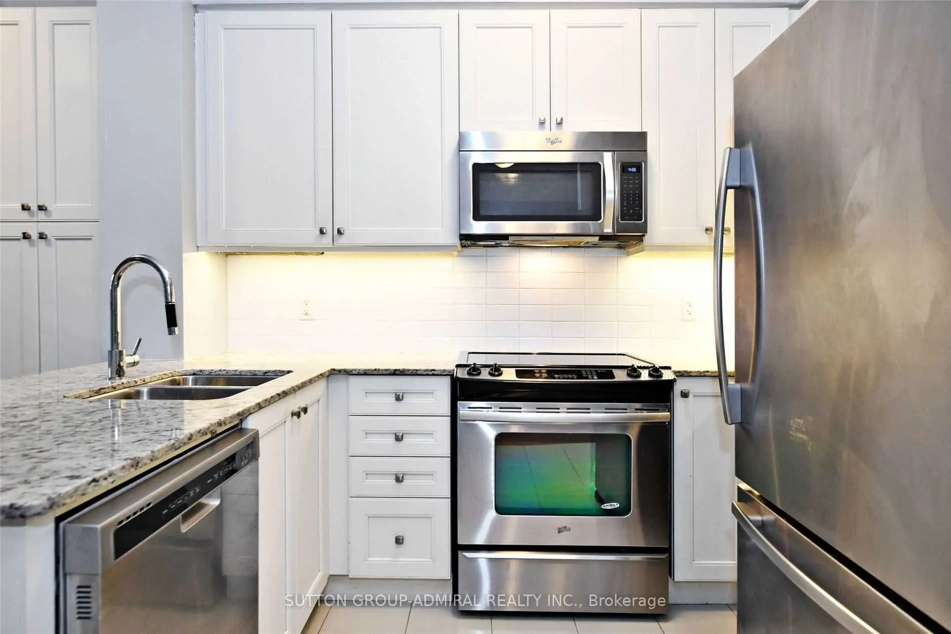 8302 Islington Avenue, #405